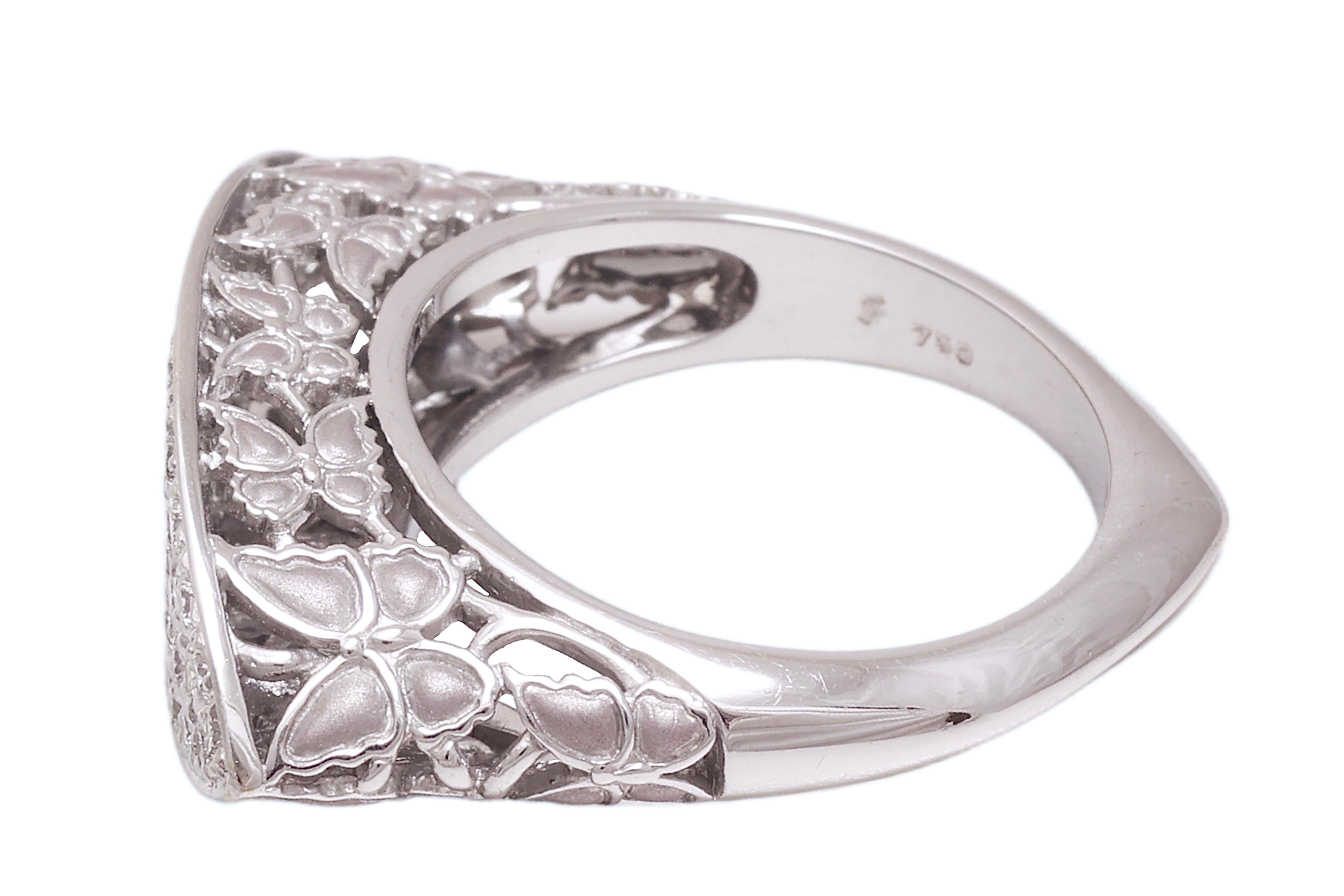 Brilliant Cut 18 kt. White Gold Carrera y Carrera 0.86 ct. Diamond Ring, Butterfly Dance For Sale