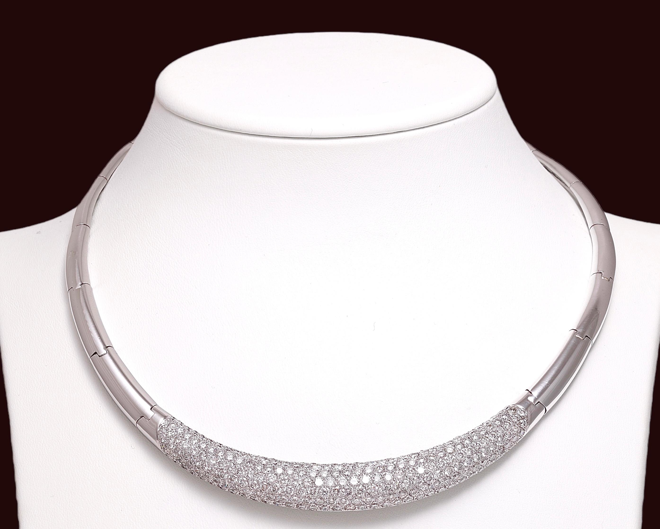 Artisan 18 kt. White Gold Choker Necklace Top Quality 10 ct. Brilliant cut Diamonds For Sale