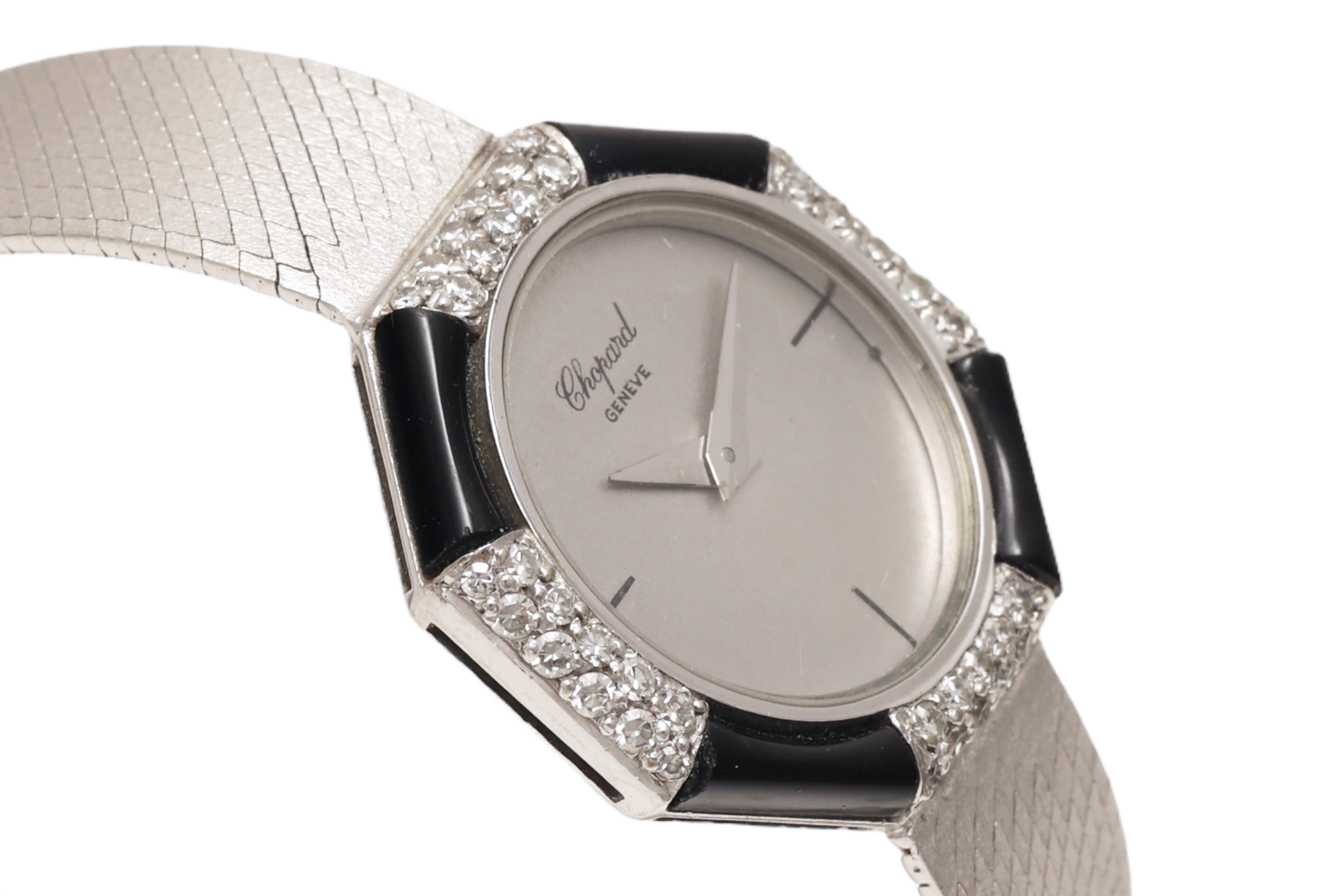 18 Kt White Gold Chopard Onyx & Diamonds Lady Wrist Dress Watch In Excellent Condition For Sale In Antwerp, BE