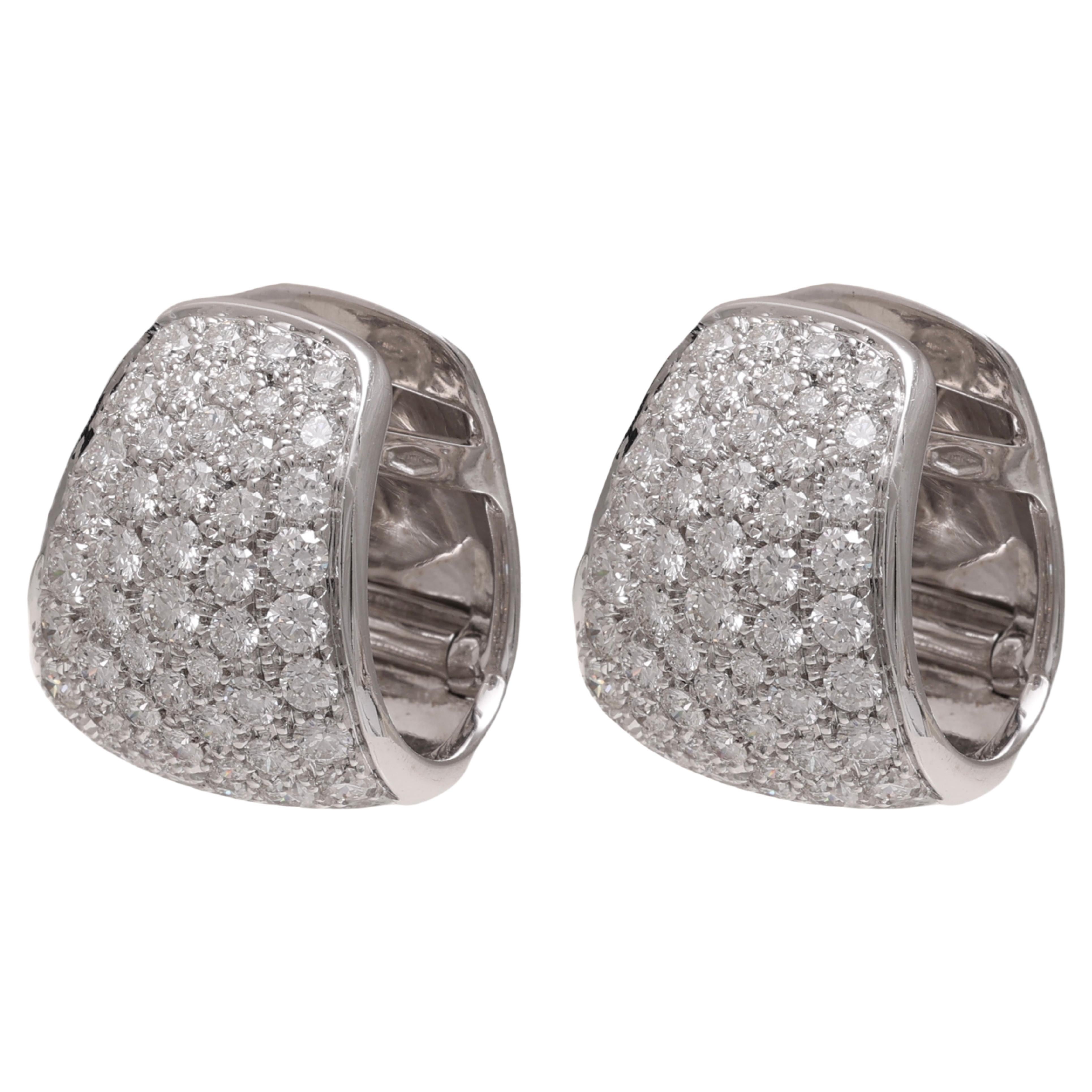 18 kt. White Gold Clip On Earrings With 2.80 Ct. Brilliant Cut Diamonds For Sale
