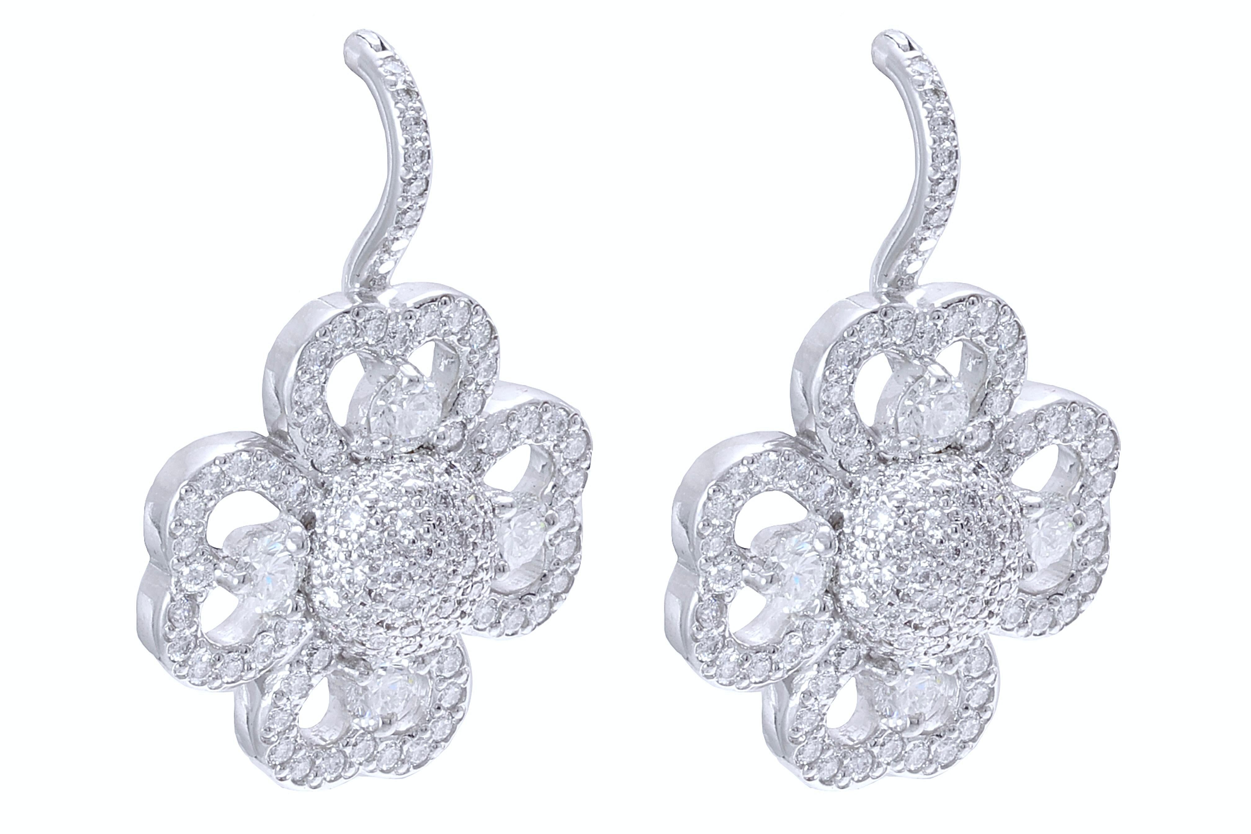 Modern 18 kt. White Gold Clover Earrings with 1.75 ct. Diamonds  For Sale