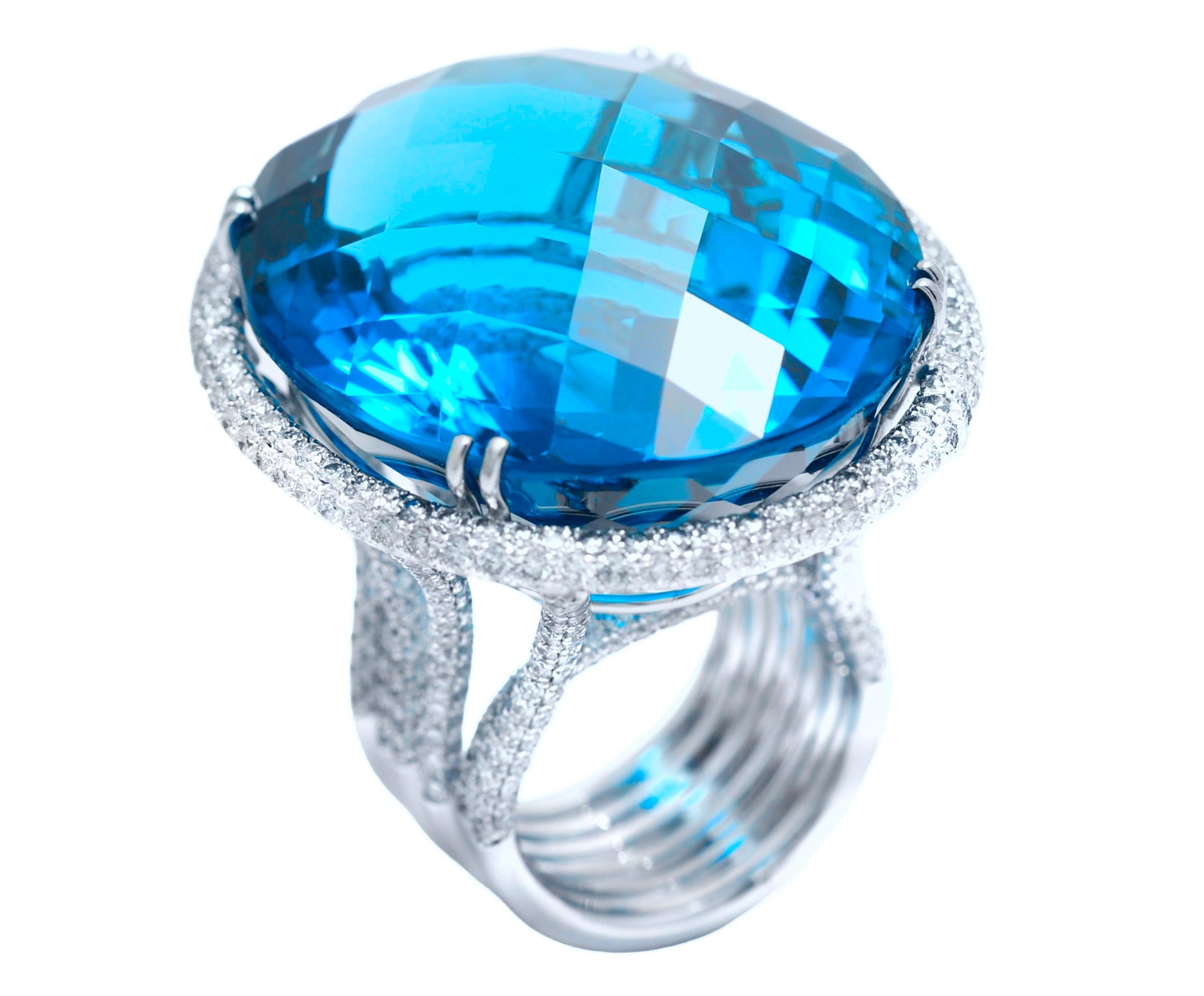 Modern 18 kt. White Gold Cocktail Ring with 154 ct. London Blue Topaz & 8.72 Diamonds For Sale