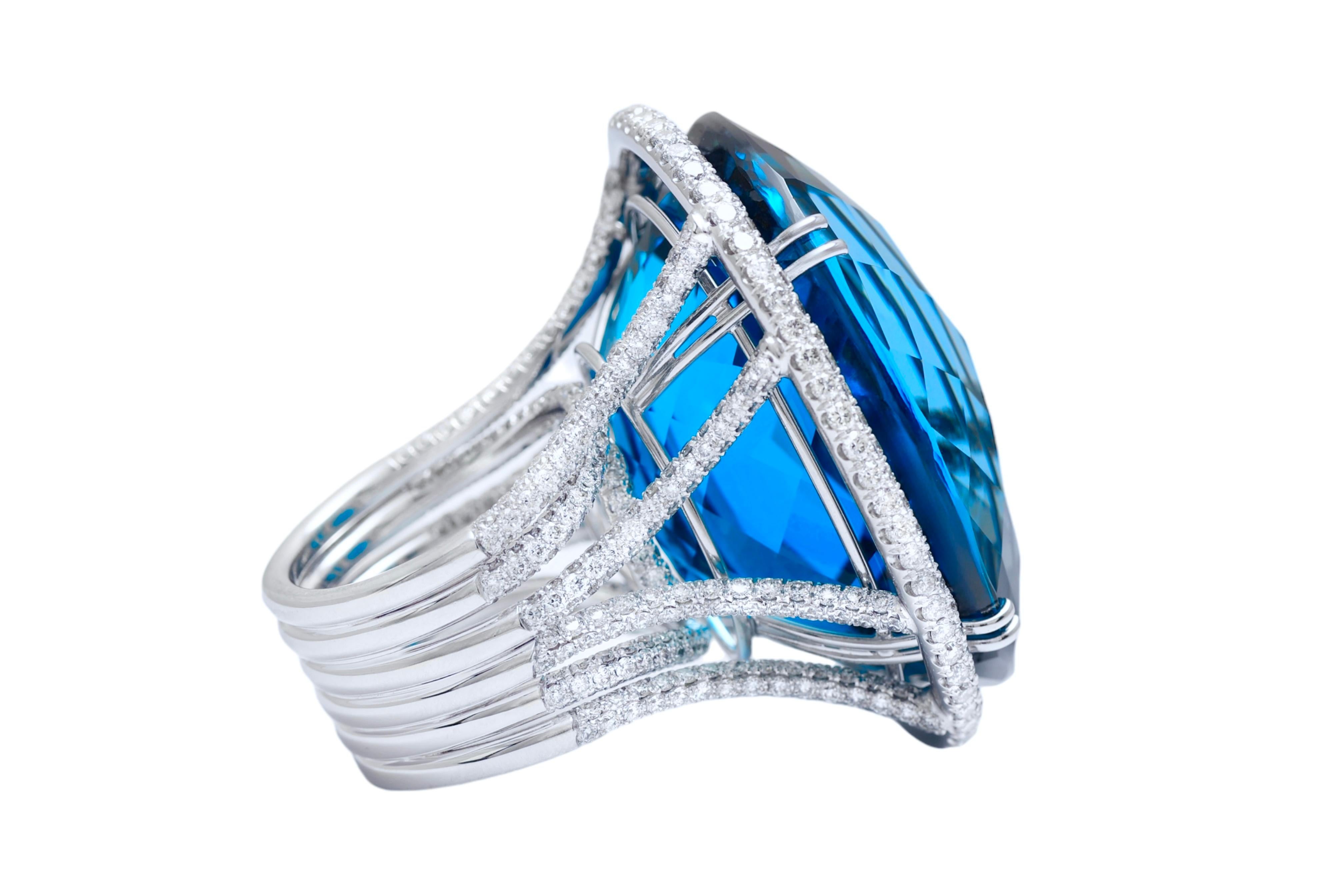 18 kt. White Gold Cocktail Ring with 154 ct. London Blue Topaz & 8.72 Diamonds For Sale 1