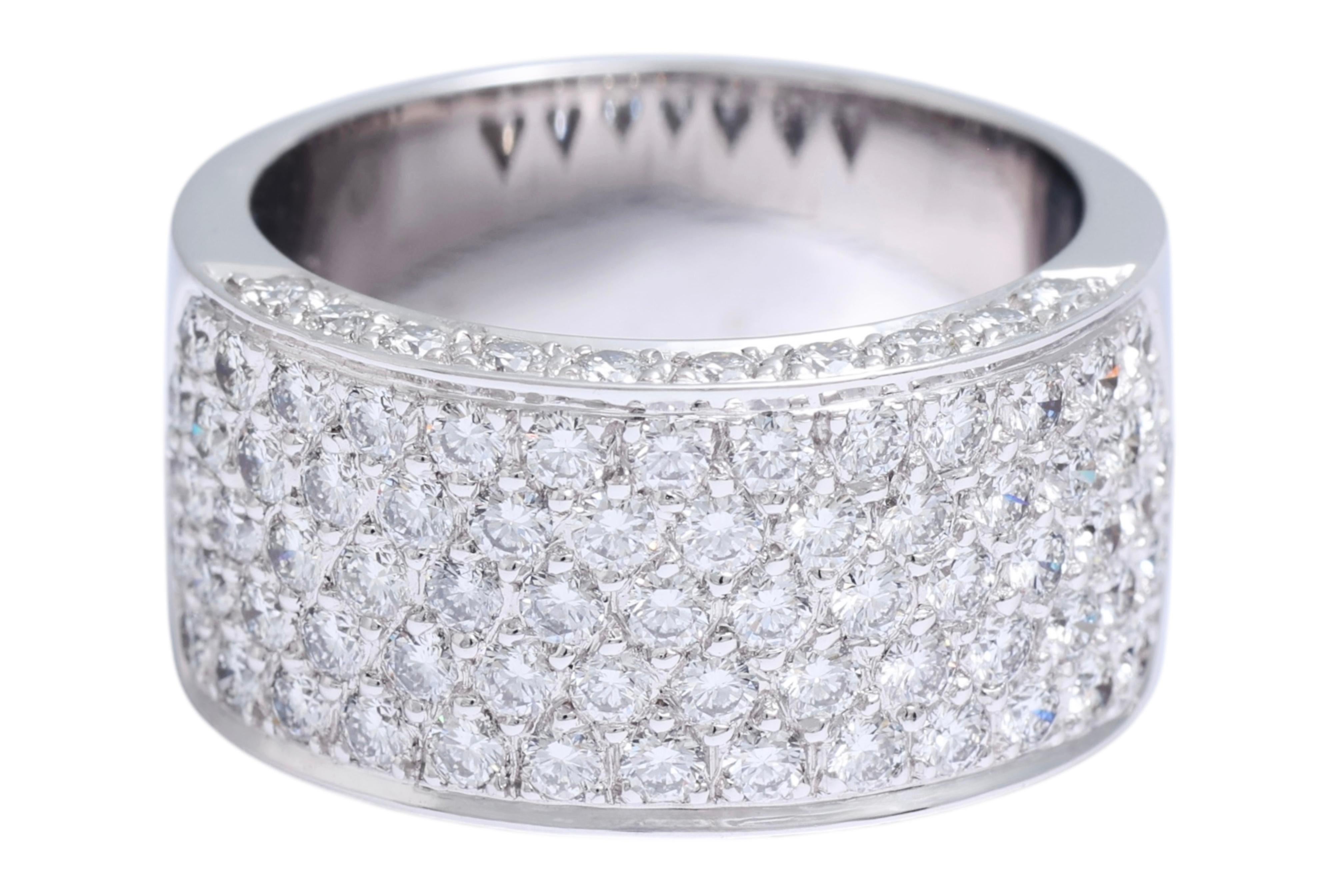 18 kt. White Gold Completely Hand Made Ring with 3.60 ct. Top Quality Diamonds

Diamonds: brilliant cut diamonds together approx. 3.60 ct.

Material: 18 kt. solid white gold

Ring size: 60 EU / 9.25 US ( can be resized for free)

Total weight: 15.1