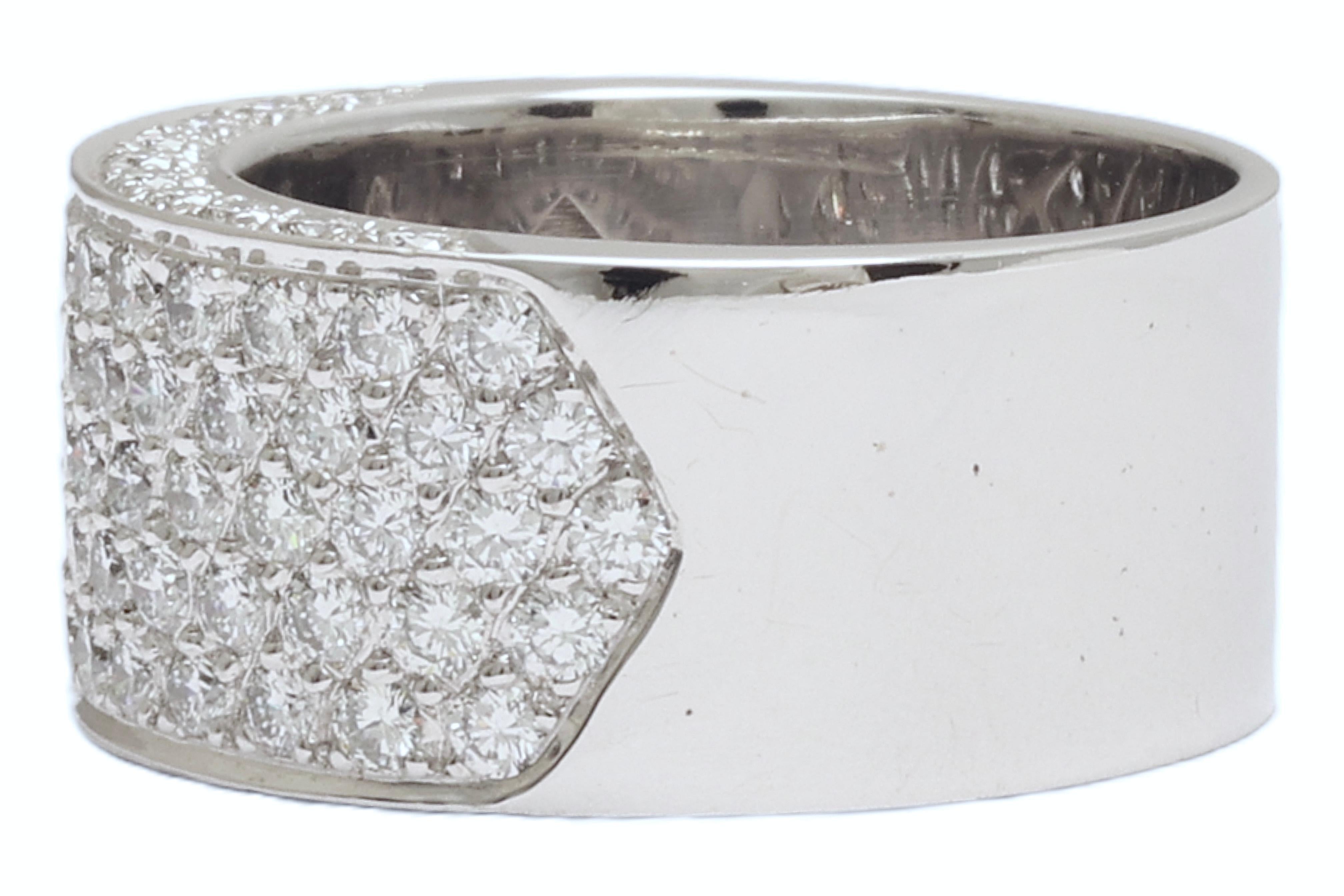 Artisan 18 kt. White Gold Completely Hand Made Ring with 3.60 ct. Top Quality Diamonds For Sale