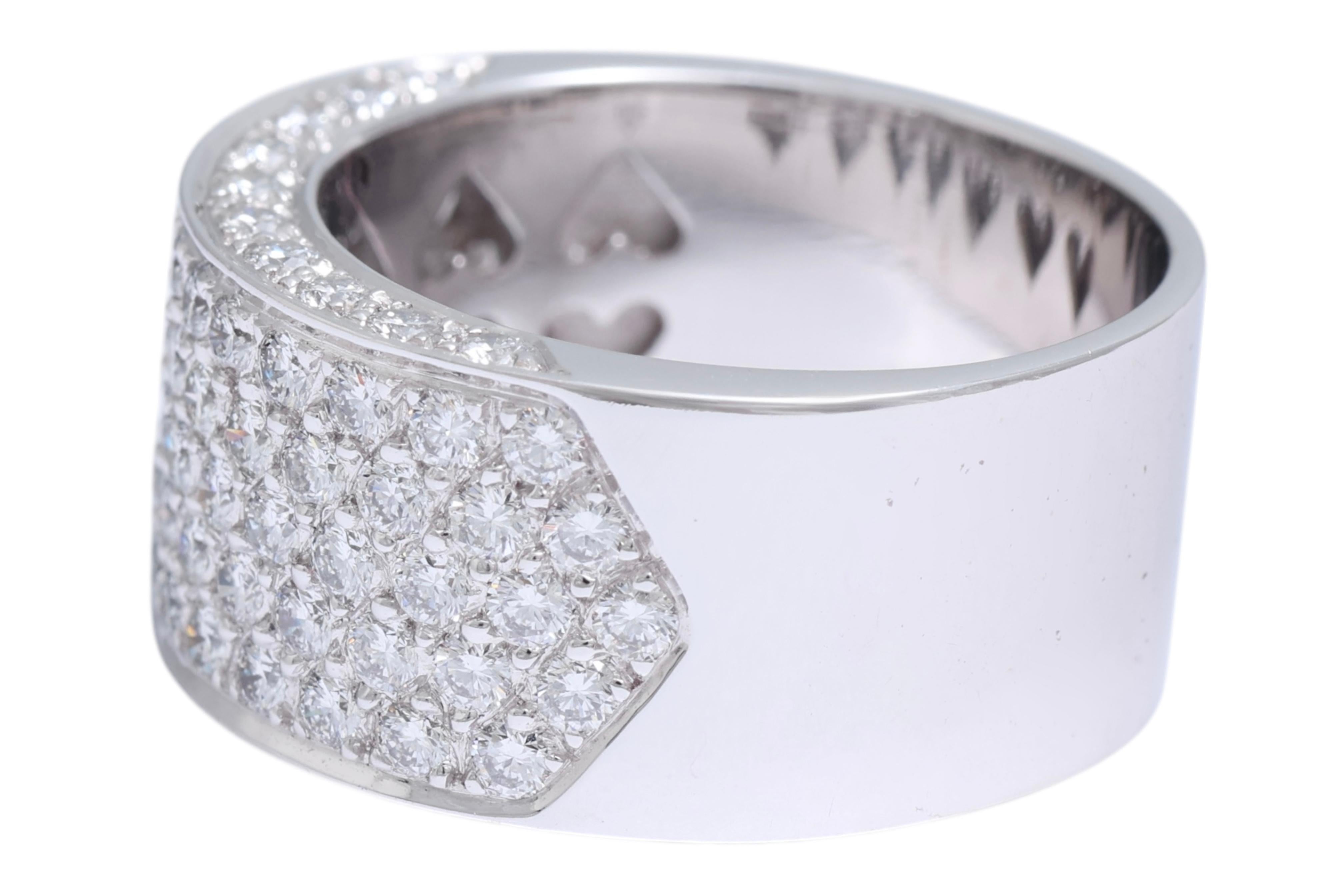 Women's or Men's 18 kt. White Gold Completely Hand Made Ring with 3.60 ct. Top Quality Diamonds For Sale