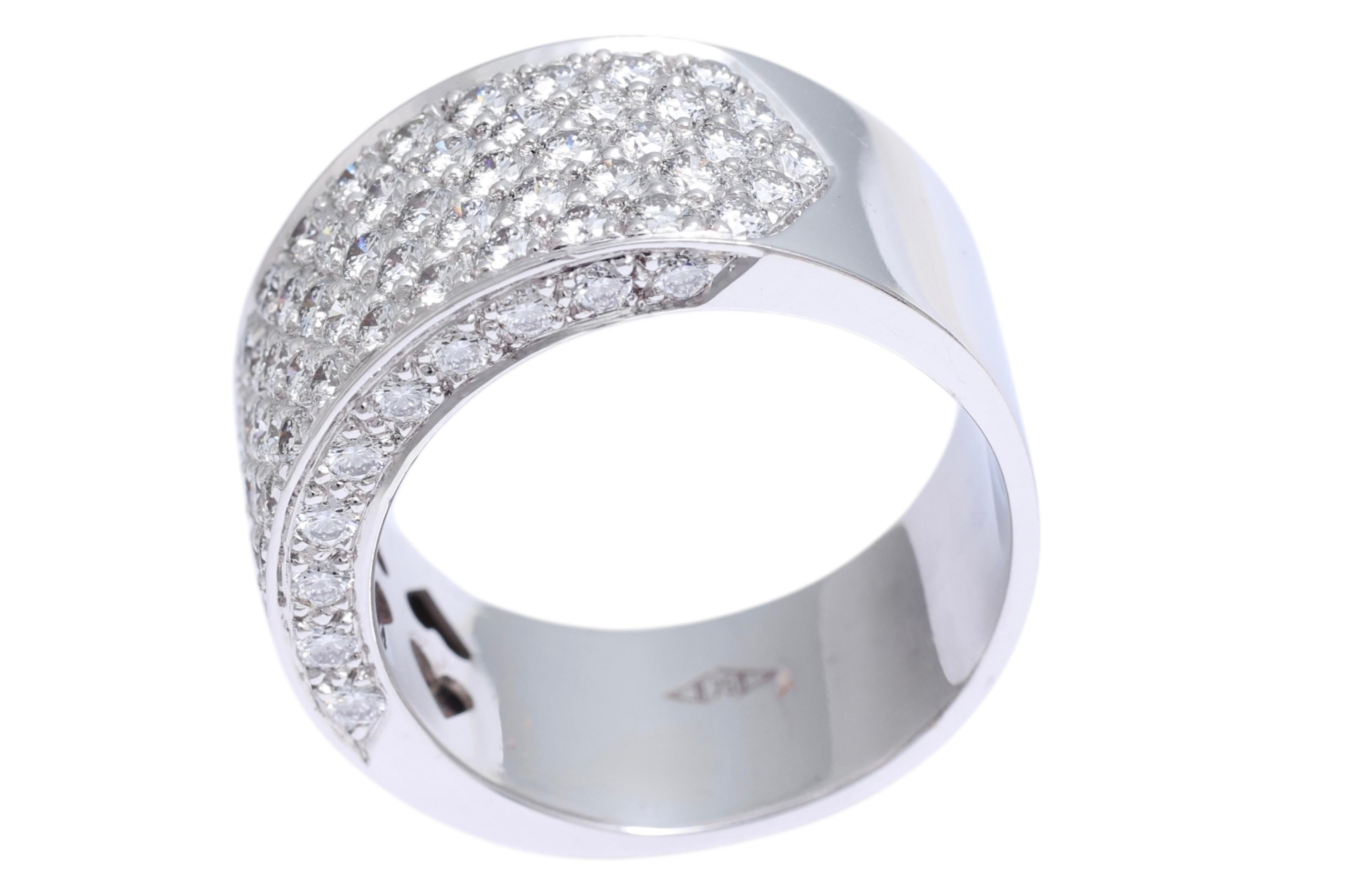 18 kt. White Gold Completely Hand Made Ring with 3.60 ct. Top Quality Diamonds For Sale 2