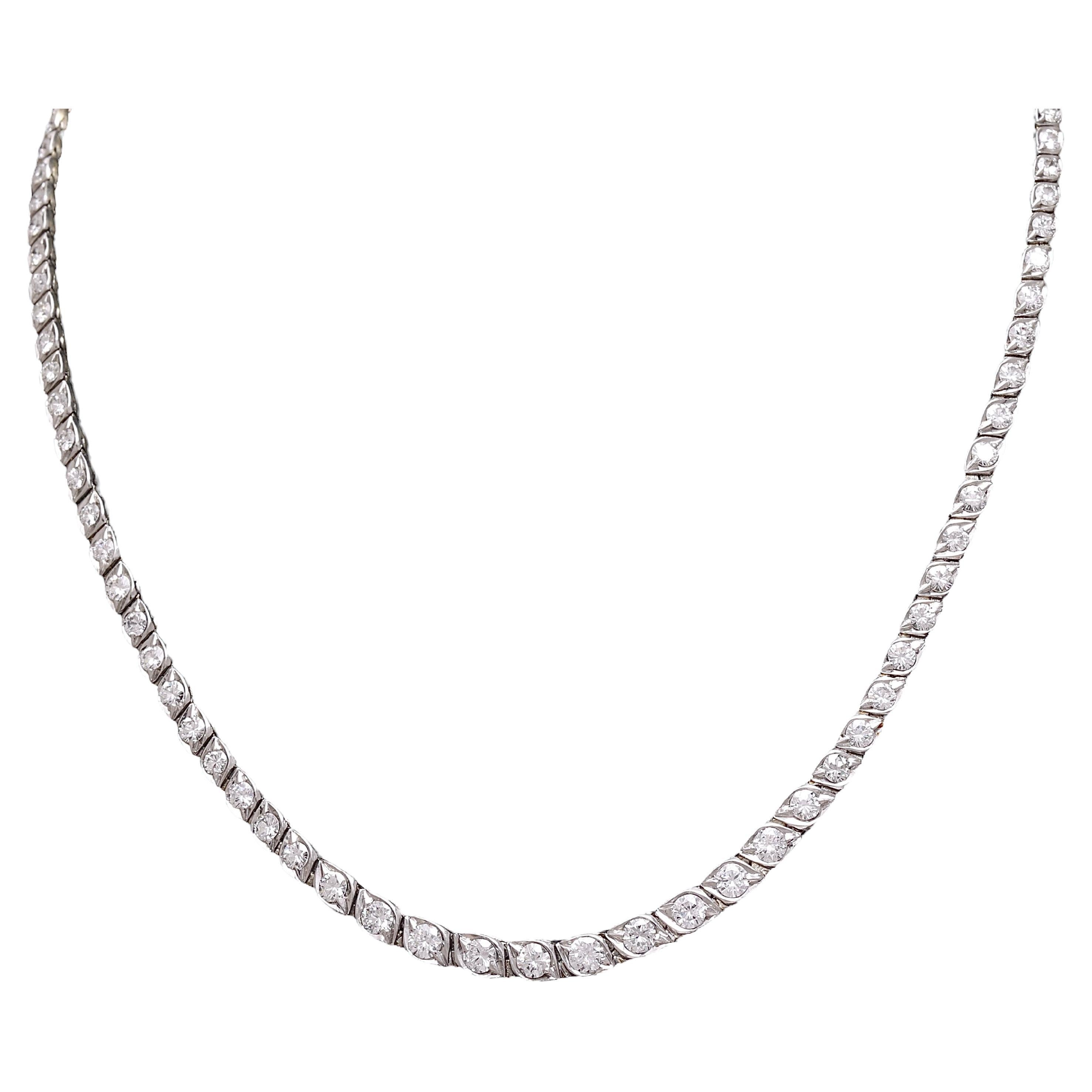 18 kt. White Gold Degradé Tennis Necklace with 7.31 ct. Diamonds For Sale