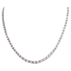 18 kt. Collier de tennis en or blanc dégradé avec 7,31 ct. Diamants