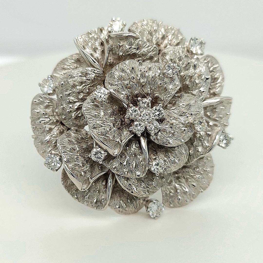 Brilliant Cut 18kt White Gold Diamond Camellia Flower Brooch For Sale