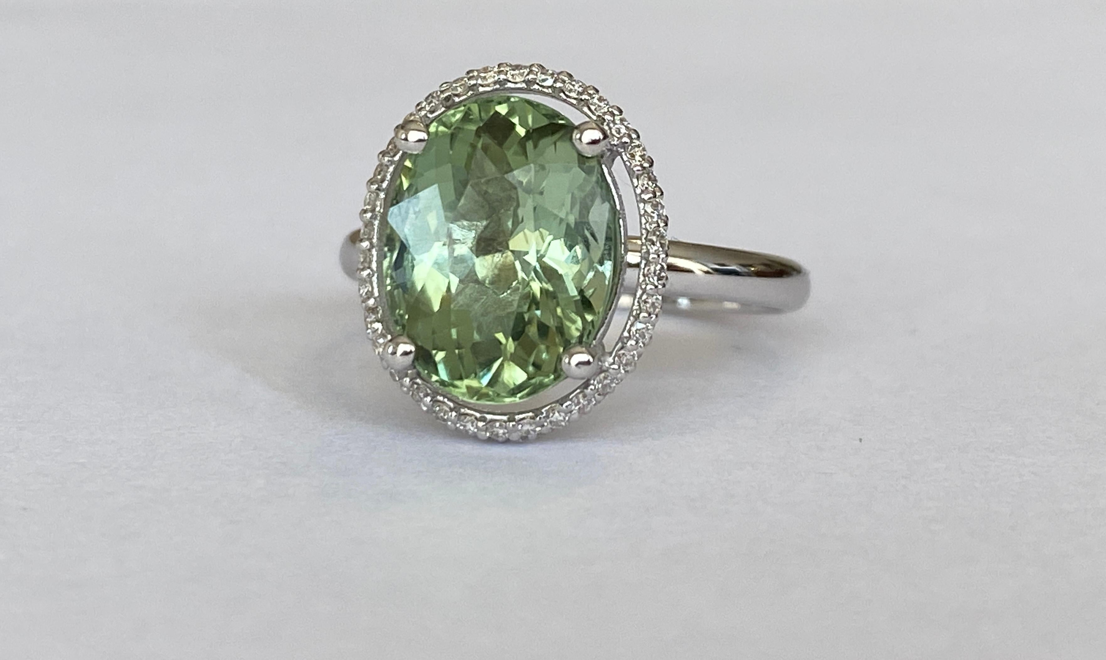 Oval Cut 18 Karat White Gold Diamond Cocktail Ring with 3.63 Carat Tourmaline For Sale