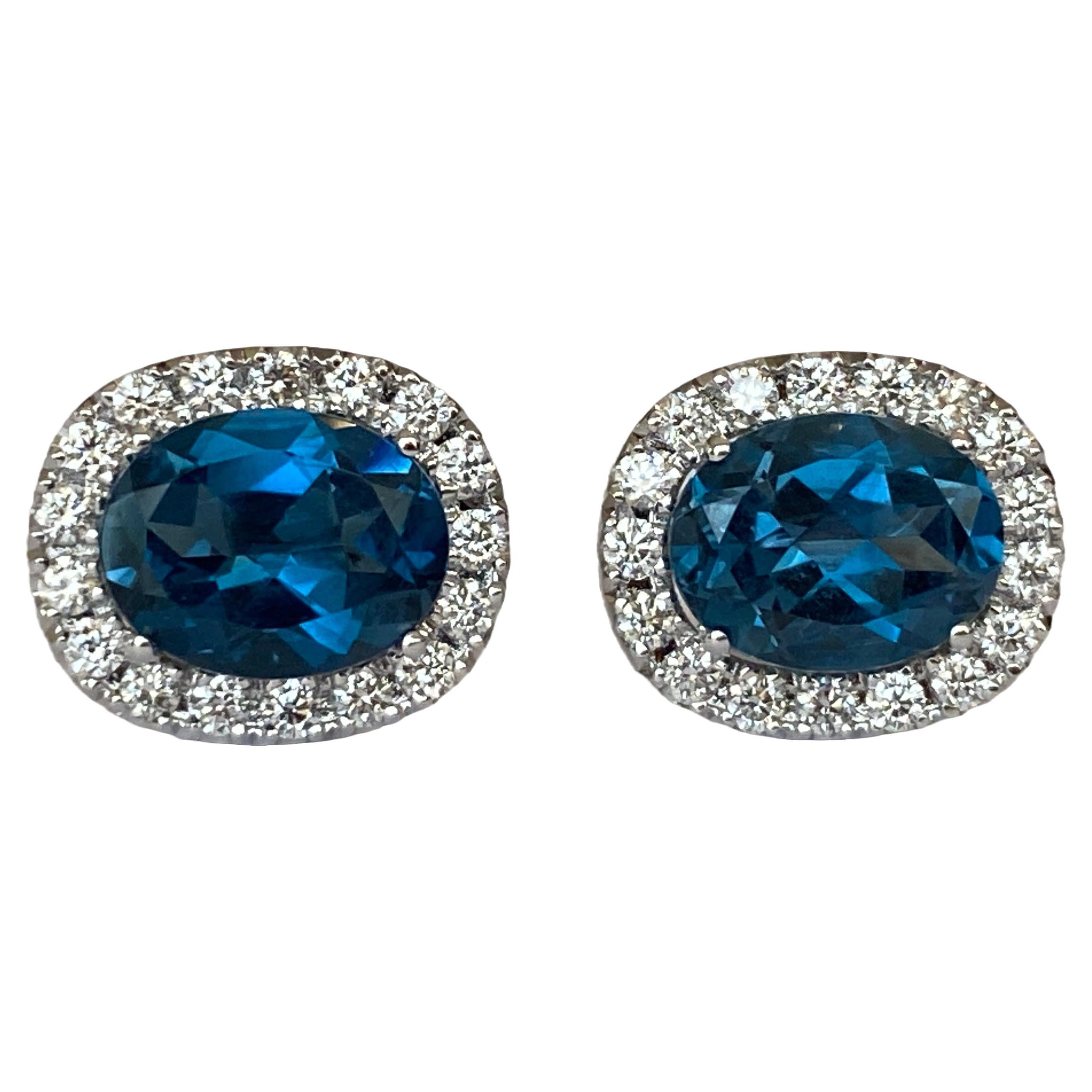 18 kt white gold Diamond earrings studs with London Blue Topaz For Sale