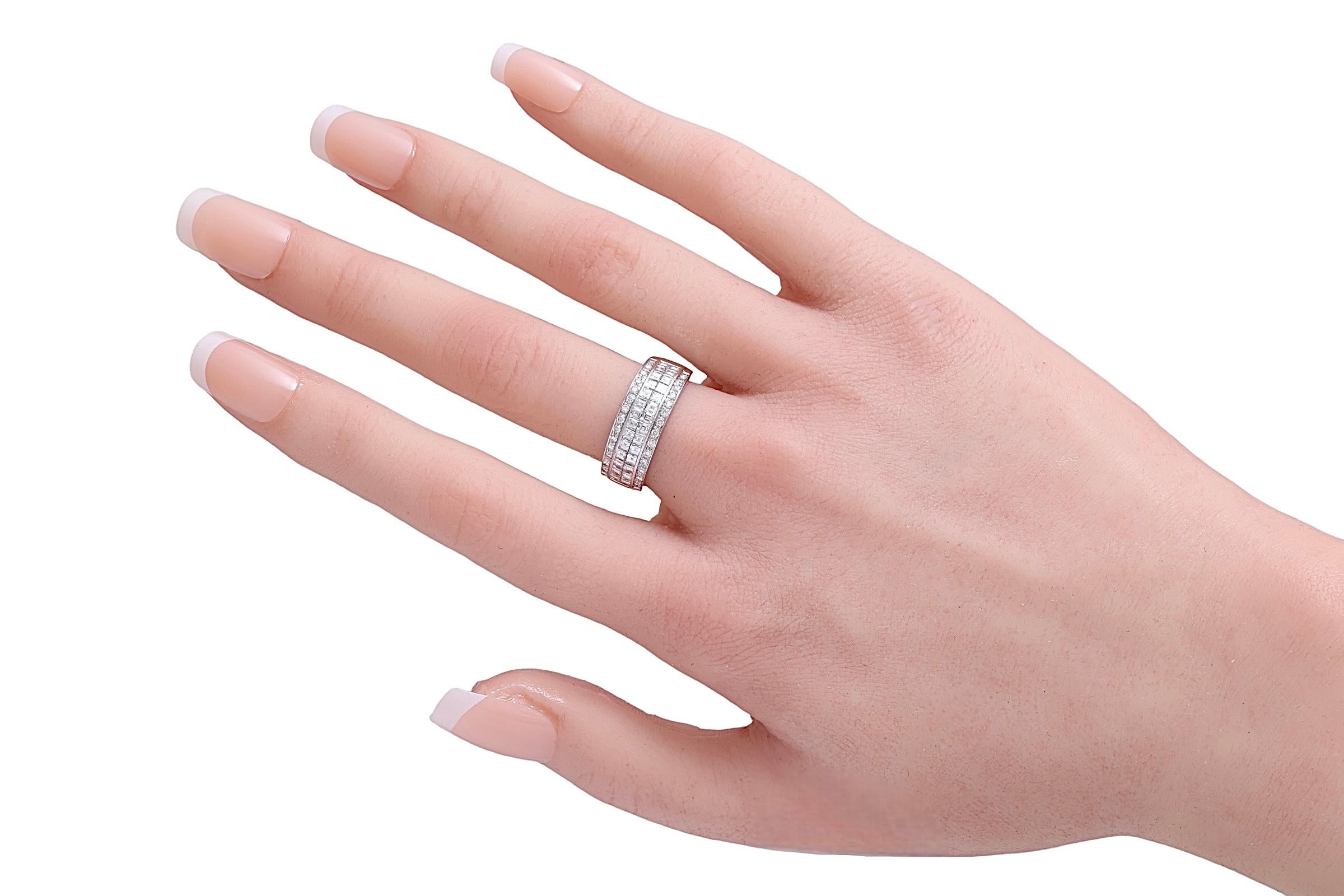 18 Kt White Gold Diamond Ring, Invisible Setting Square Cut Diamonds For Sale 6