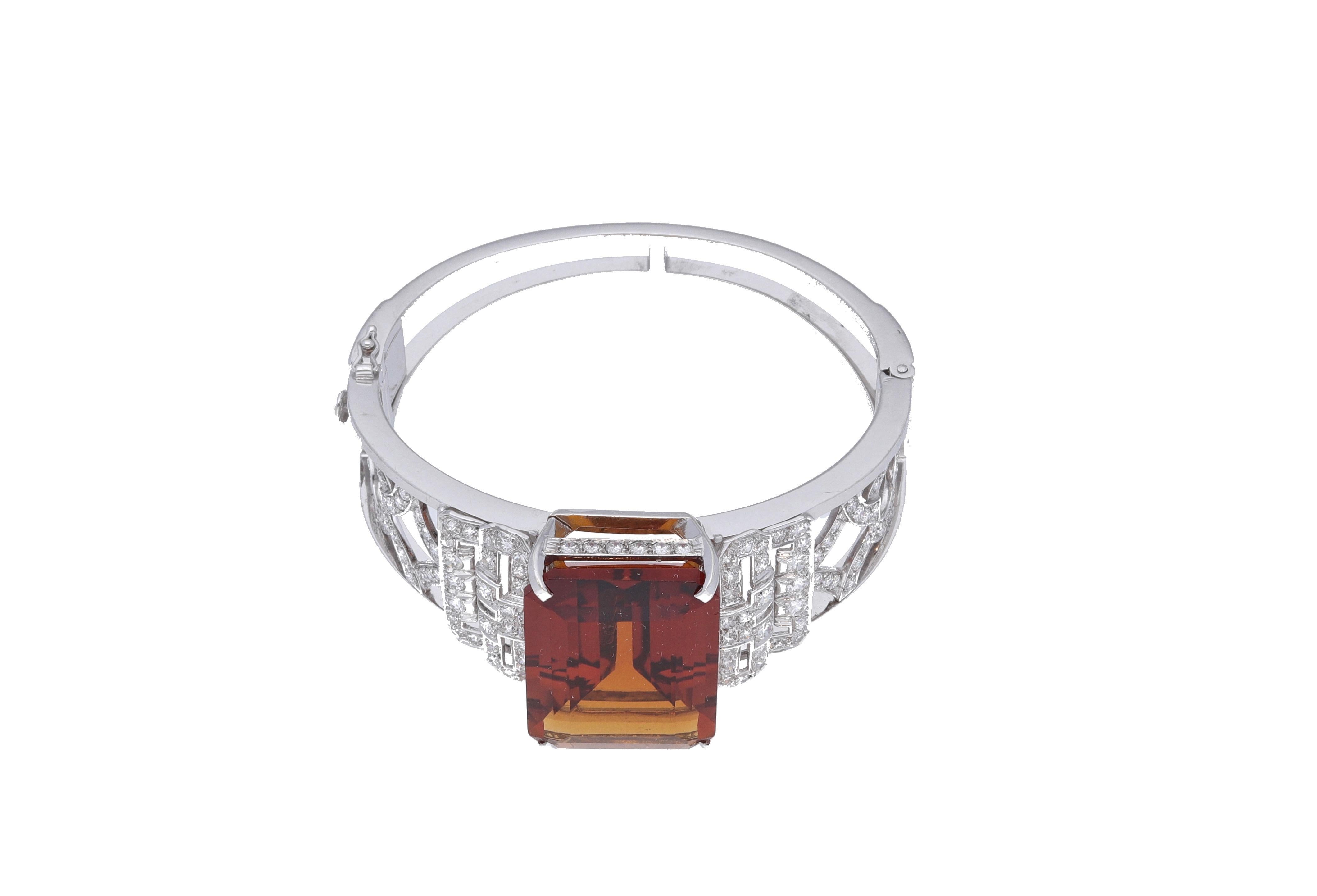 Taille ronde Bracelet jonc en or blanc 18 carats, diamants et quartz citrine en vente
