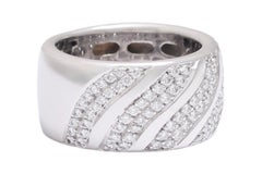 18 Kt White Gold & Diamonds Set Wedding Ring