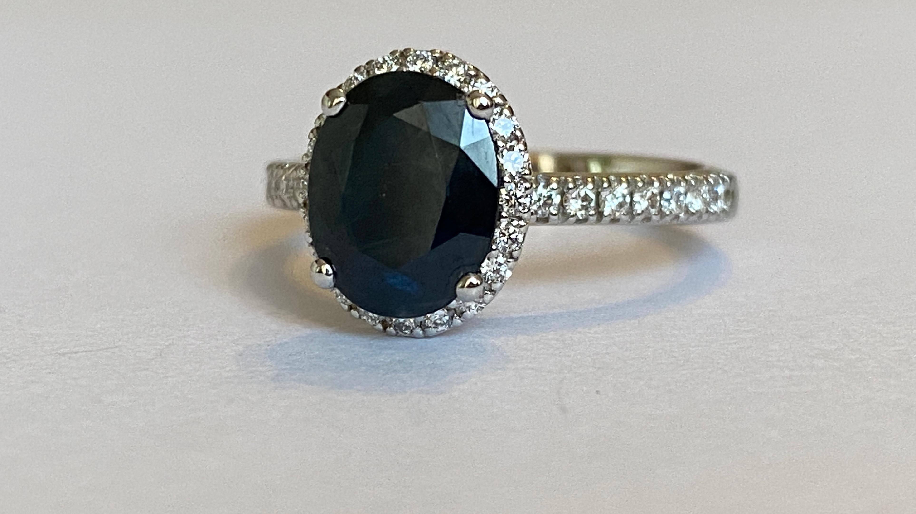 18 Kt. White Gold Diana Cocktail Ring with 2.70 Carat Sapphire and Diamonds For Sale 4