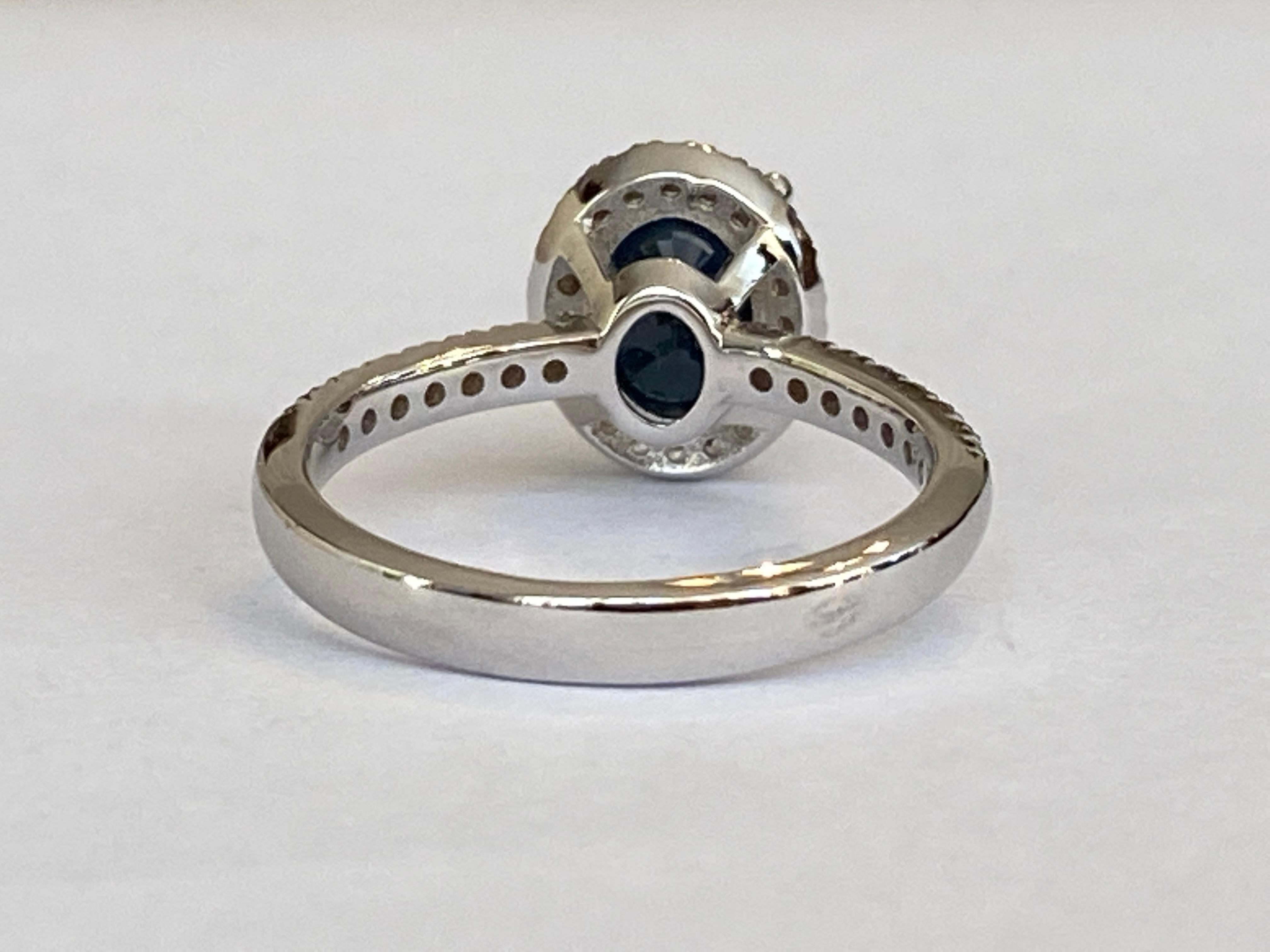 18 Kt. White Gold Diana Cocktail Ring with 2.70 Carat Sapphire and Diamonds For Sale 6