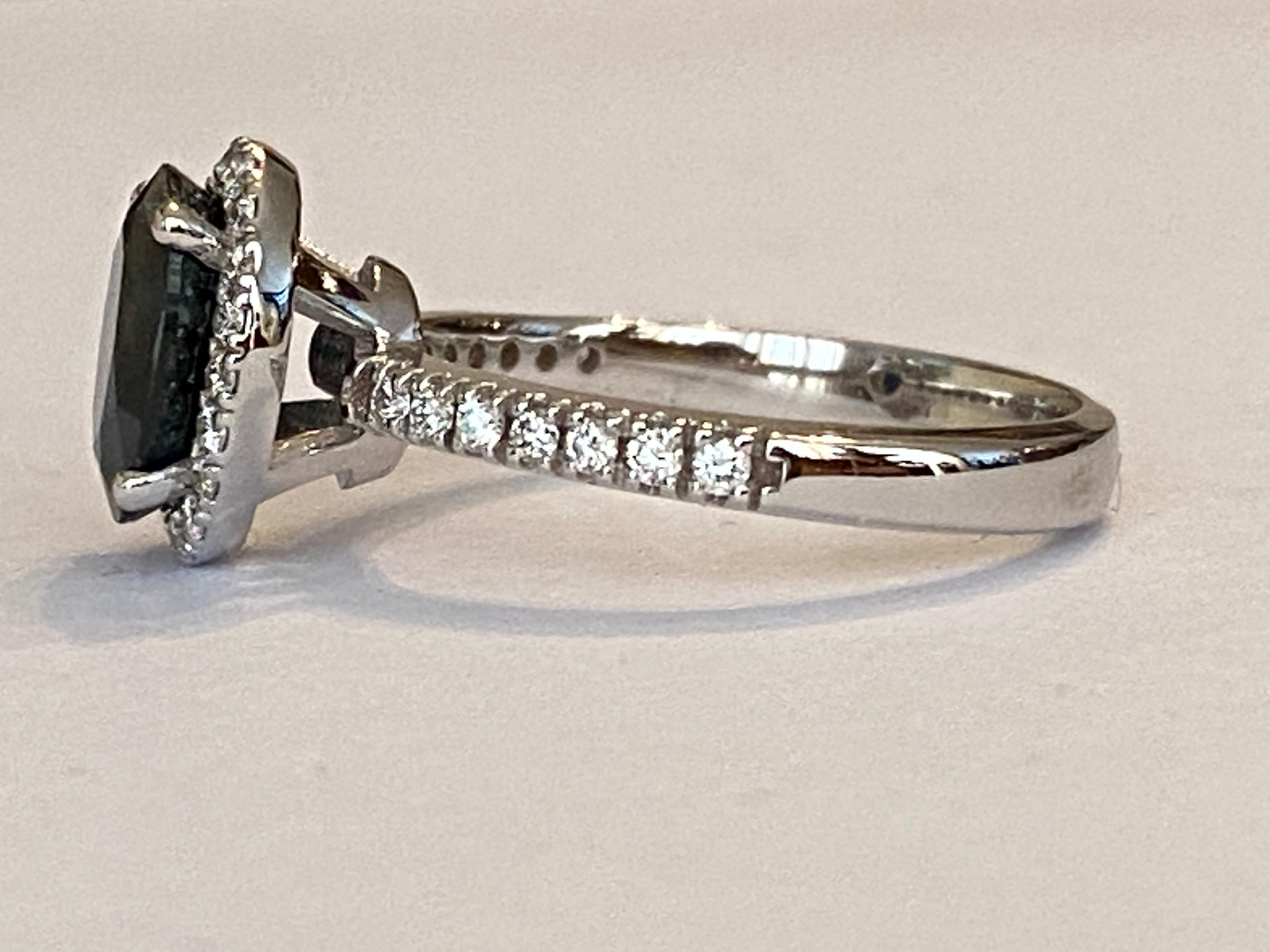 18 Kt. White Gold Diana Cocktail Ring with 2.70 Carat Sapphire and Diamonds For Sale 3