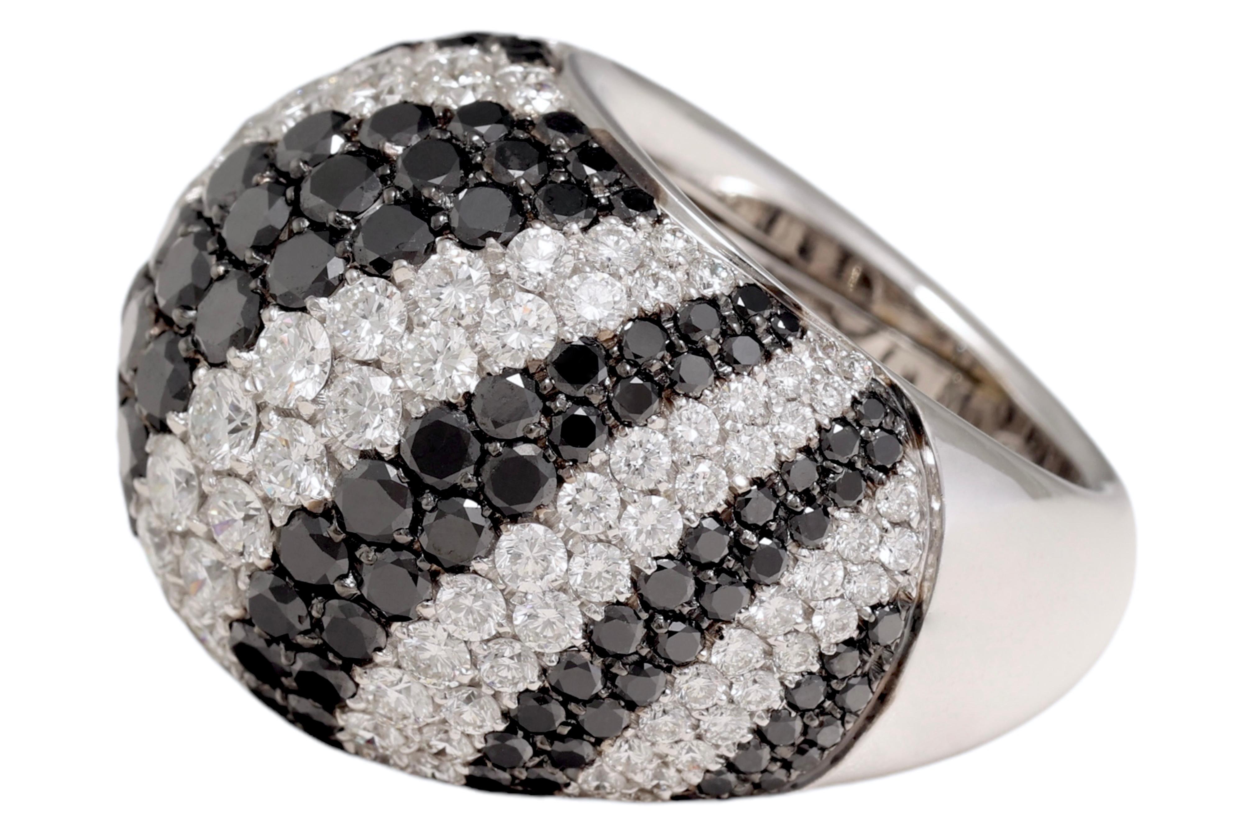 Brilliant Cut 18 Kt White Gold Dome Full Pavé Diamond Ring, Black & White Diamonds For Sale