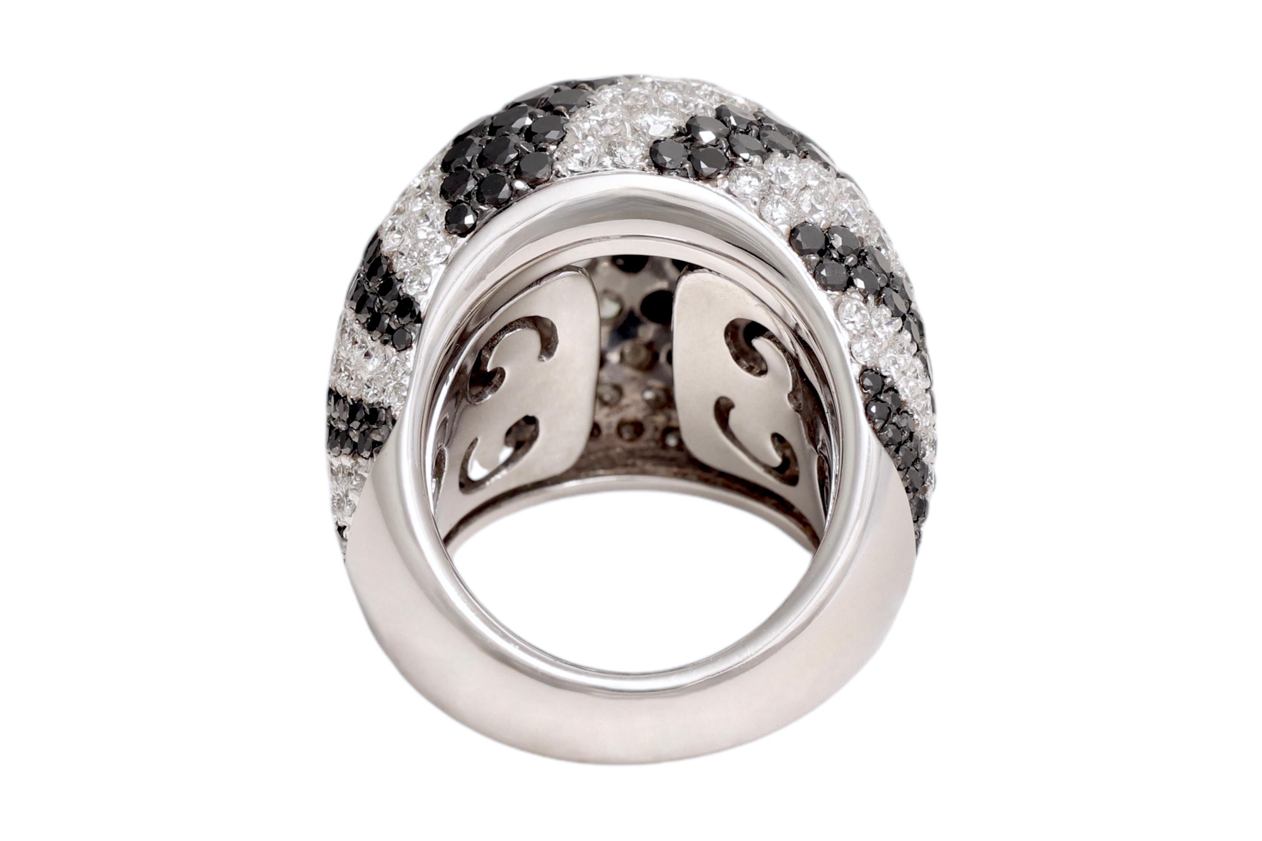 18 Kt White Gold Dome Full Pavé Diamond Ring, Black & White Diamonds For Sale 2