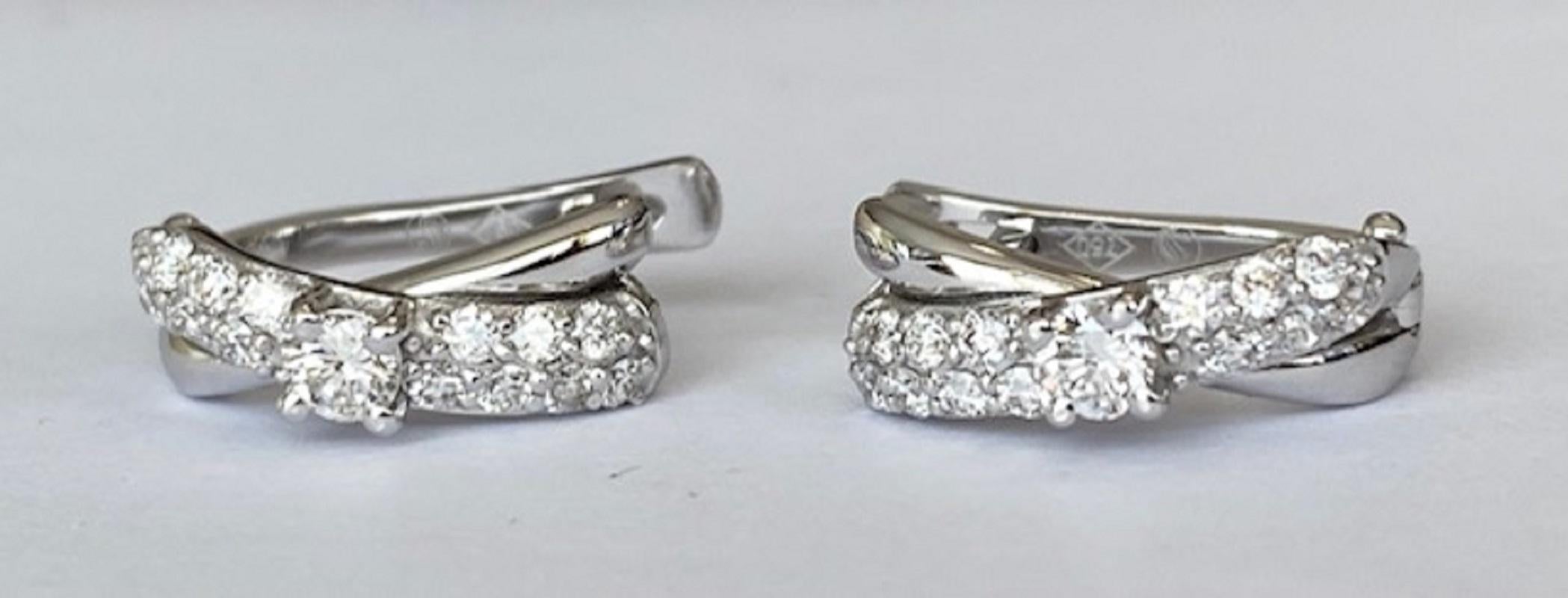 18 Kt. White Gold Earrings with 0.60 Ct Diamonds In New Condition For Sale In AMSTERDAM, NL