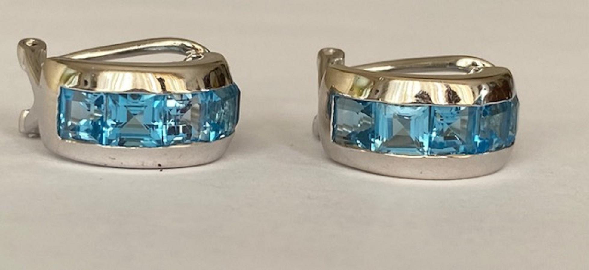 18 Kt. White Gold Earrings with 4.00 Ct Topaz In Excellent Condition For Sale In AMSTERDAM, NL