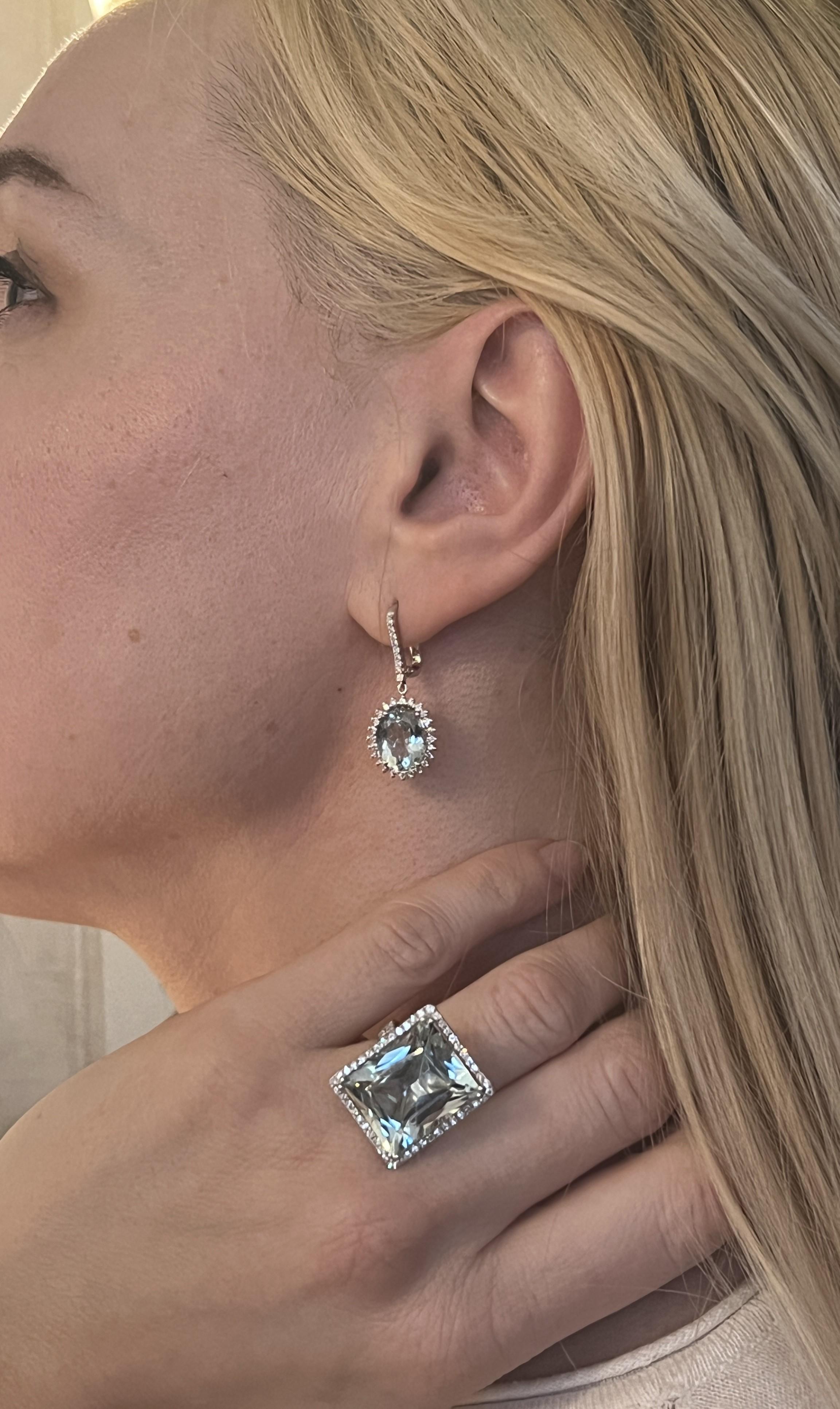 18 Kt. White Gold Earrings with 6.02 Ct Aquamarine and Diamonds For Sale 4