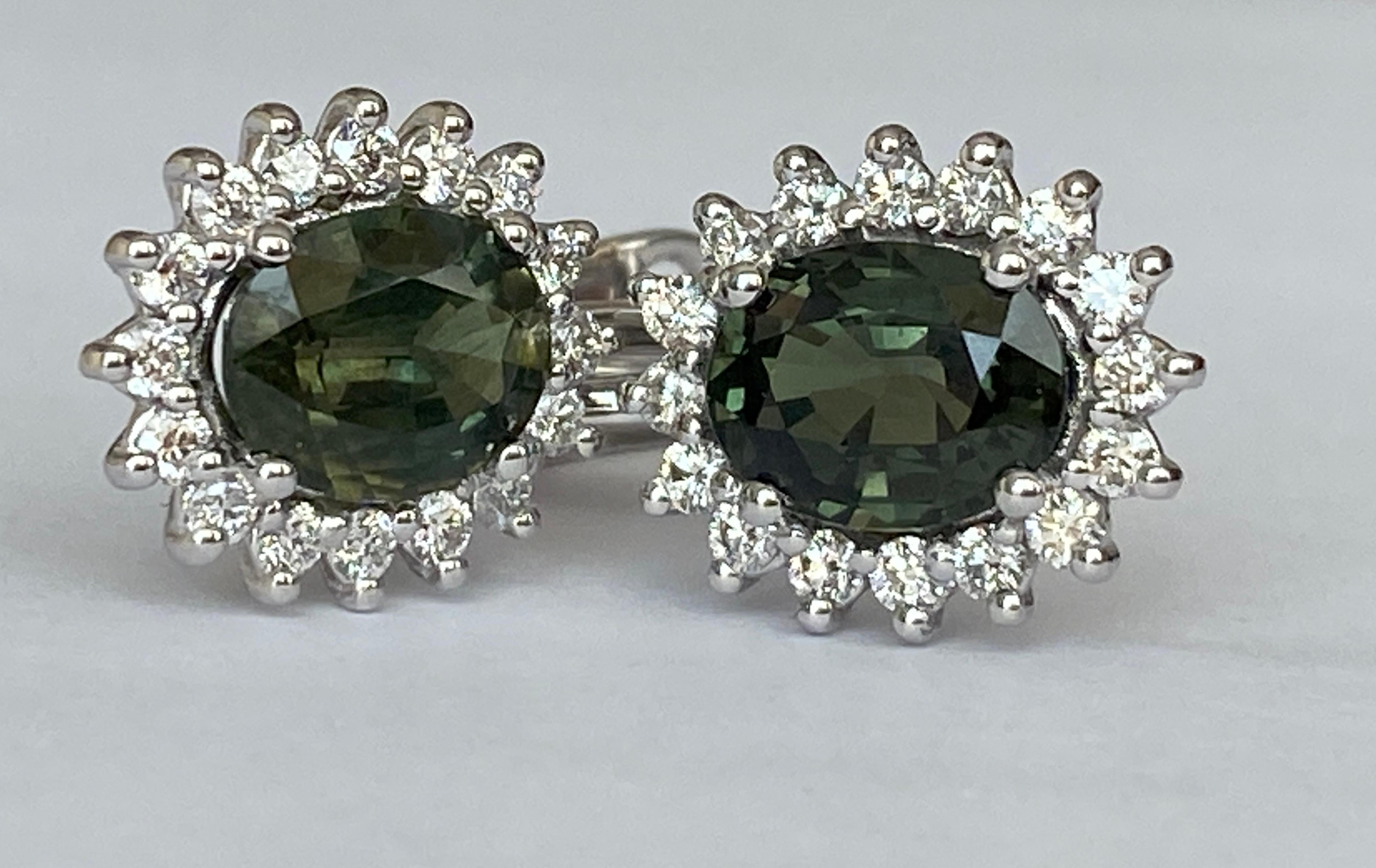 Contemporary 18 Karat White Gold Earrings with Green Sapphire Approx 3.00 Carat and Diamonds For Sale