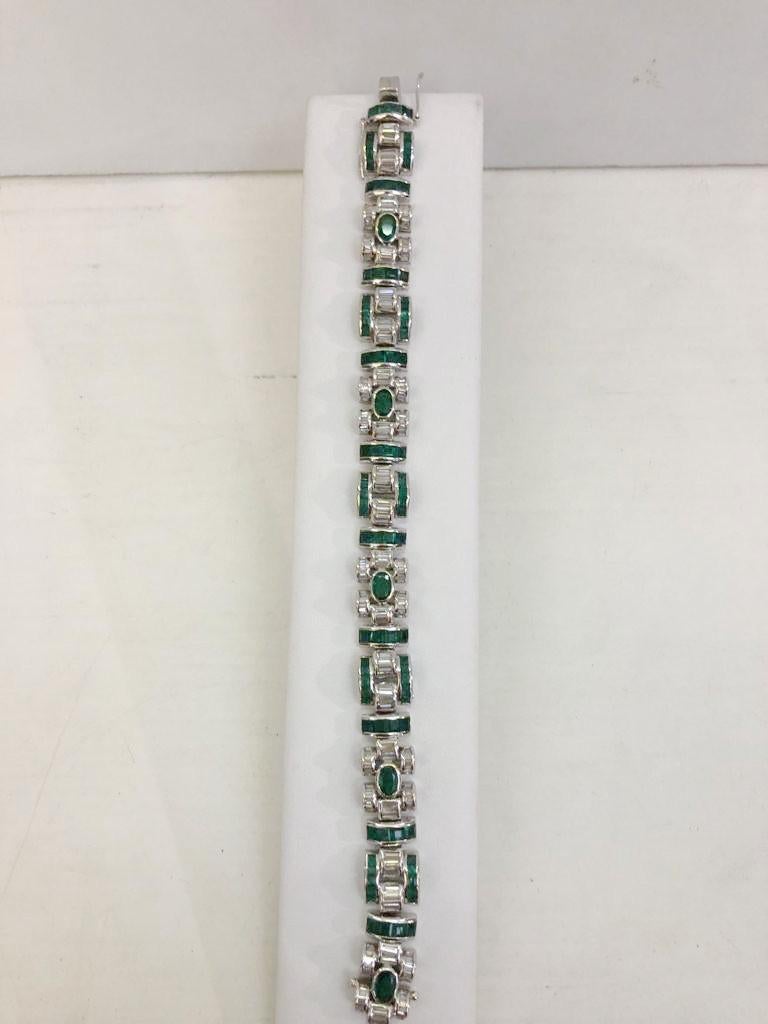 Emerald Cut 18 Kt White Gold Emerald and Diamond Bracelet