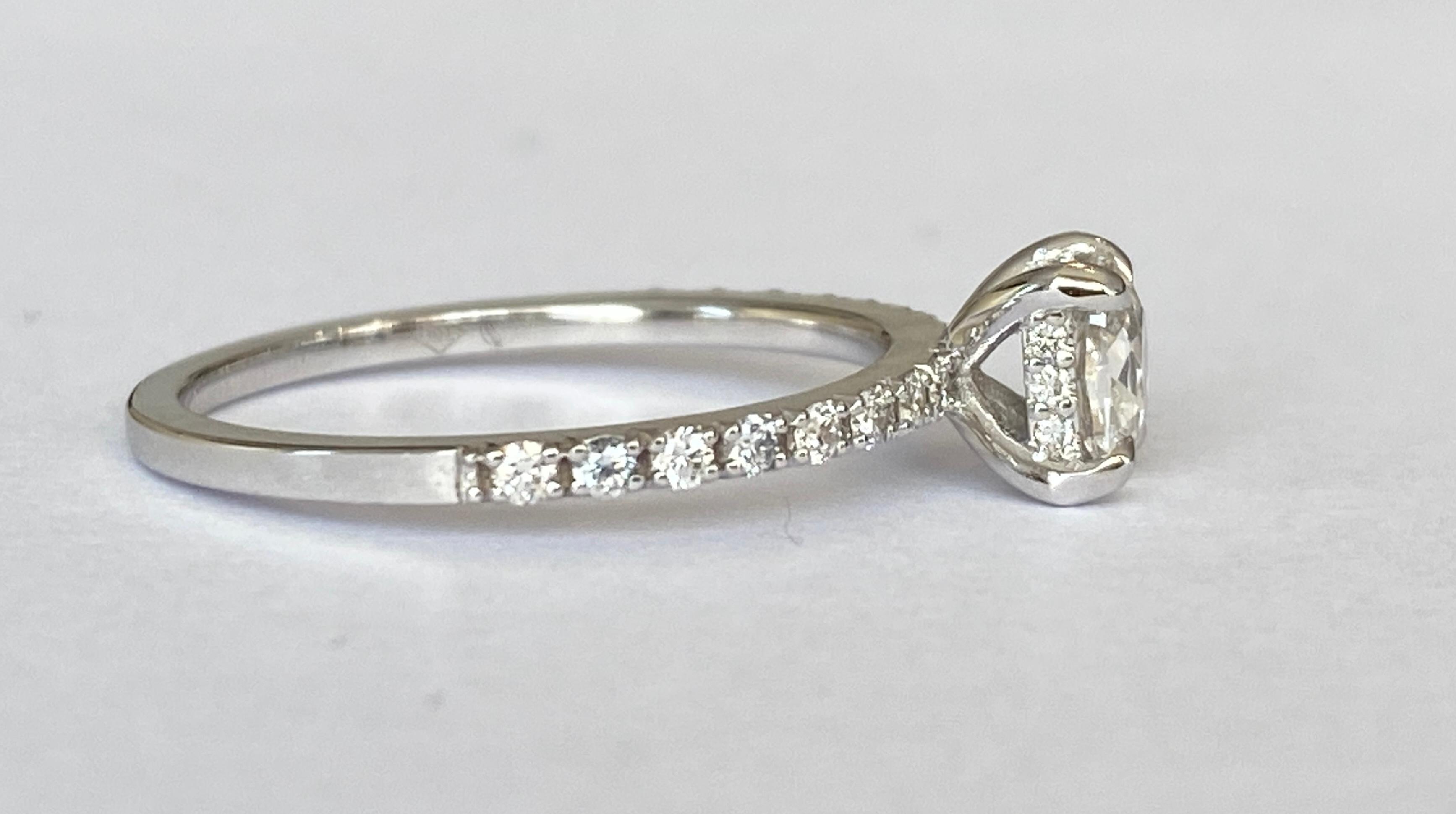 ALGT Certified 18 Karat White Gold Engagement Diamonds Ring For Sale 1