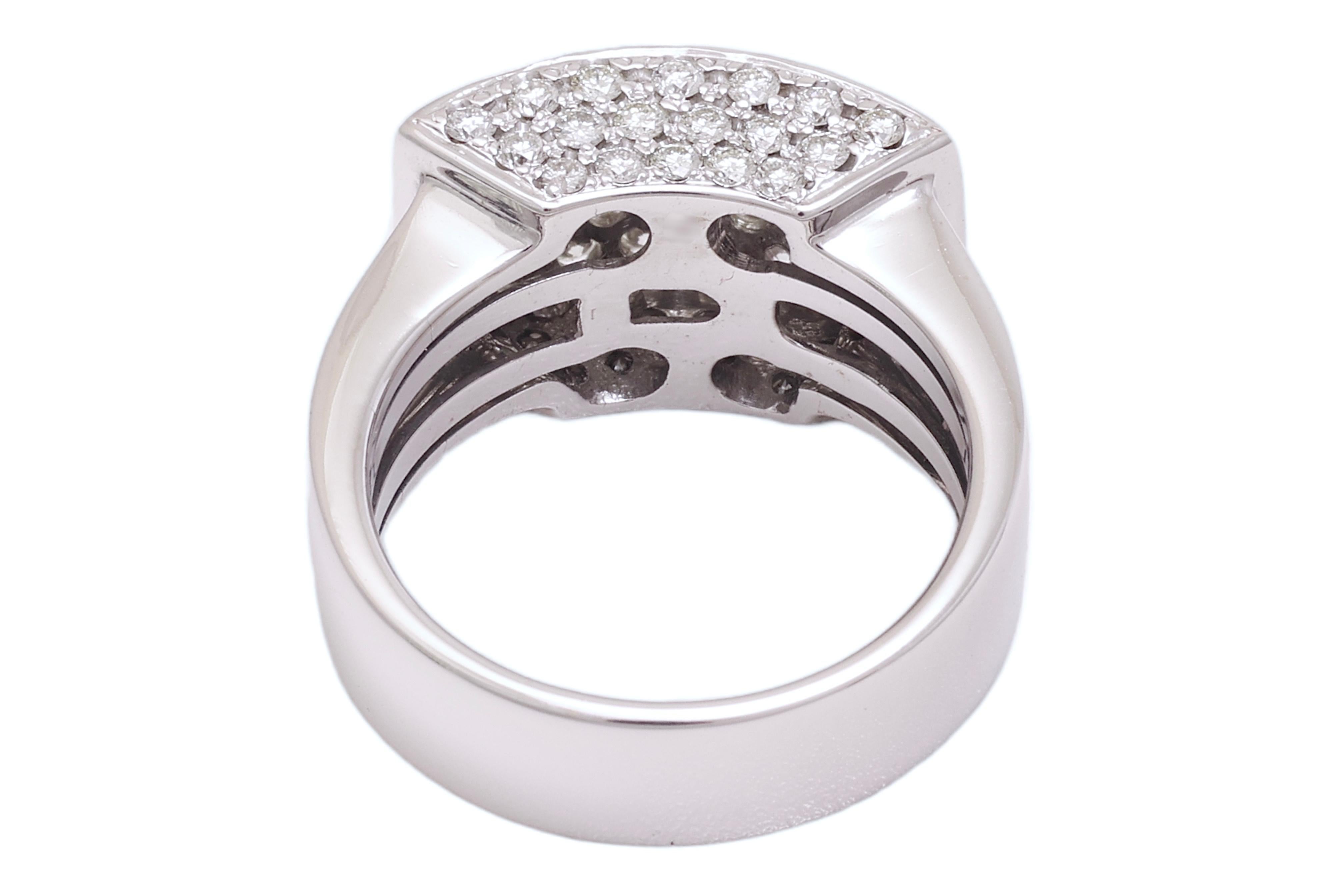 Women's or Men's 18 kt. White Gold Engagement Ring Set With 2.88 ct. Brilliant Cut Diamonds For Sale