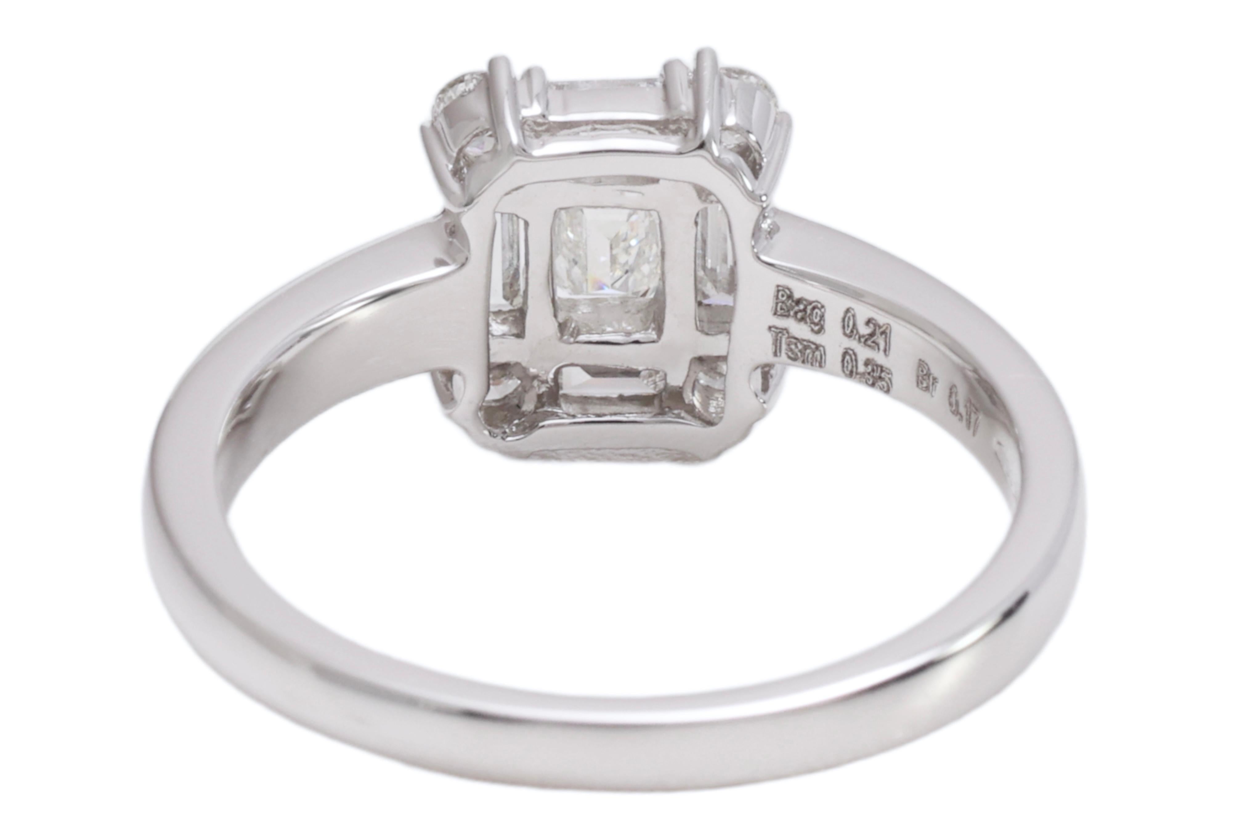 18 kt. White Gold Engagement Ring with Baguette and Brilliant Cut Diamonds   For Sale 4