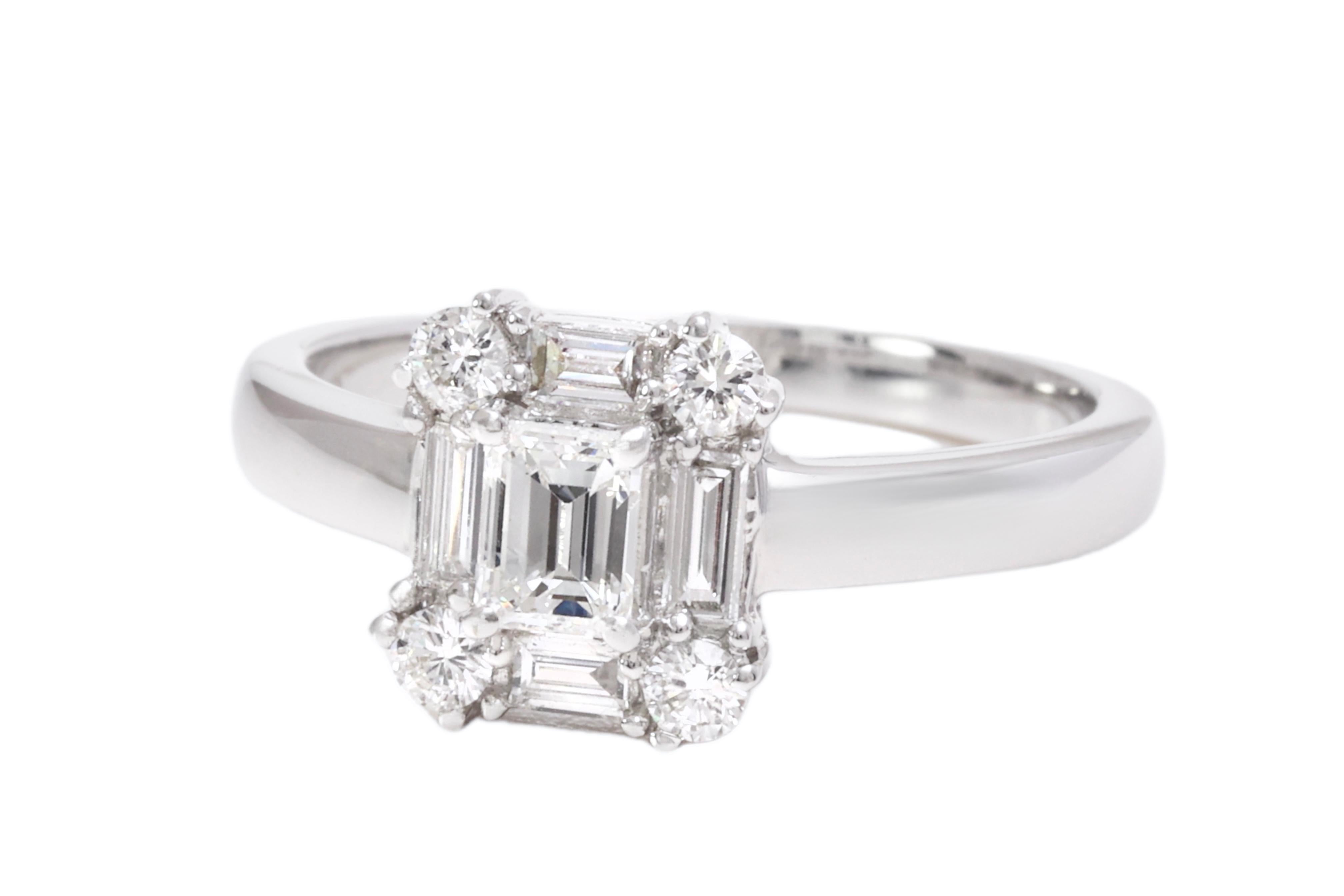 Women's or Men's 18 kt. White Gold Engagement Ring with Baguette and Brilliant Cut Diamonds   For Sale