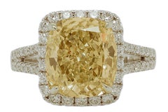 18 kt. White Gold Engagement Ring With Large 5 Ct Fancy Light Yellow Diamond