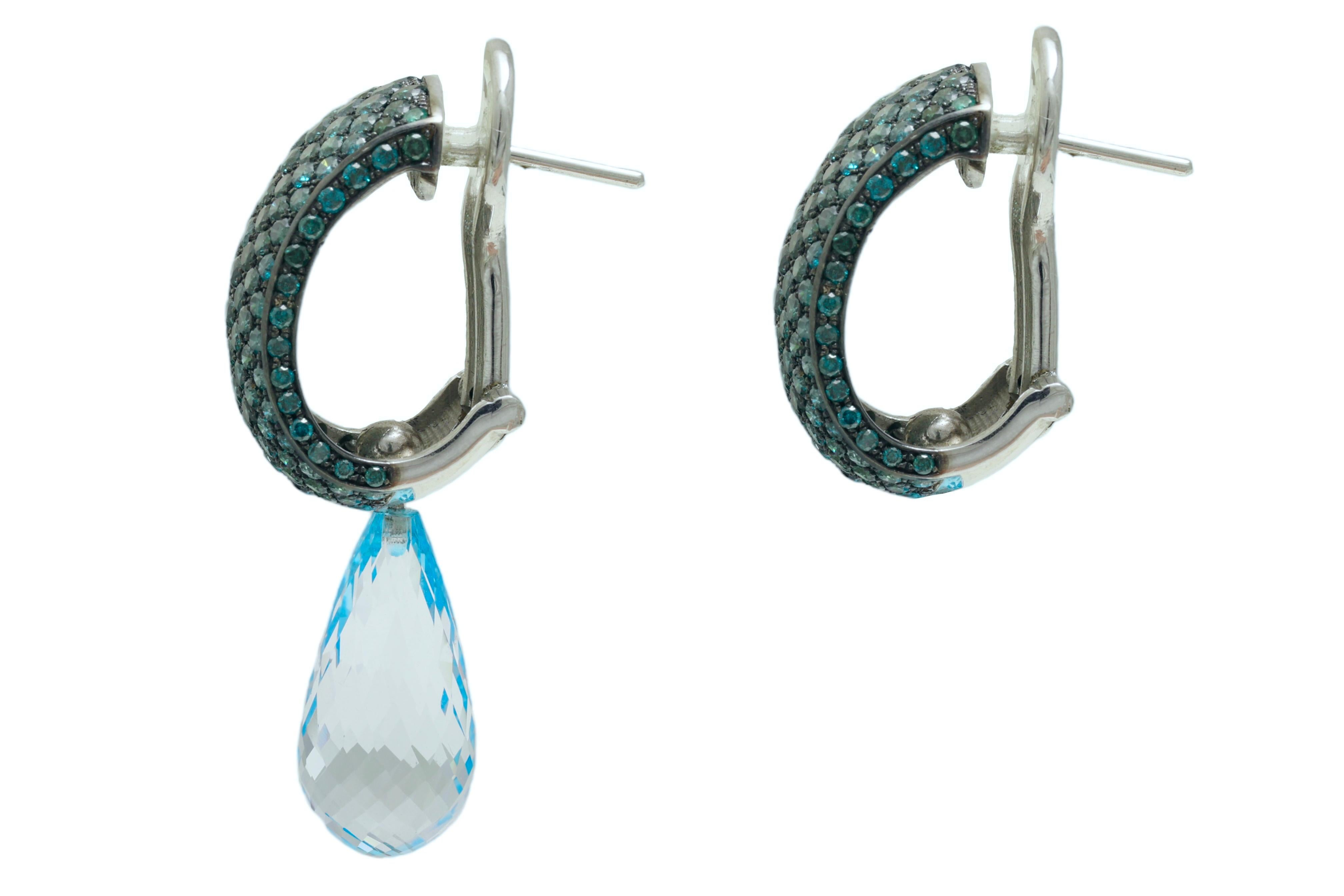 18 Kt White Gold Enhanced 5.76 Ct Blue Diamond Earrings, Changable Pendents In New Condition For Sale In Antwerp, BE