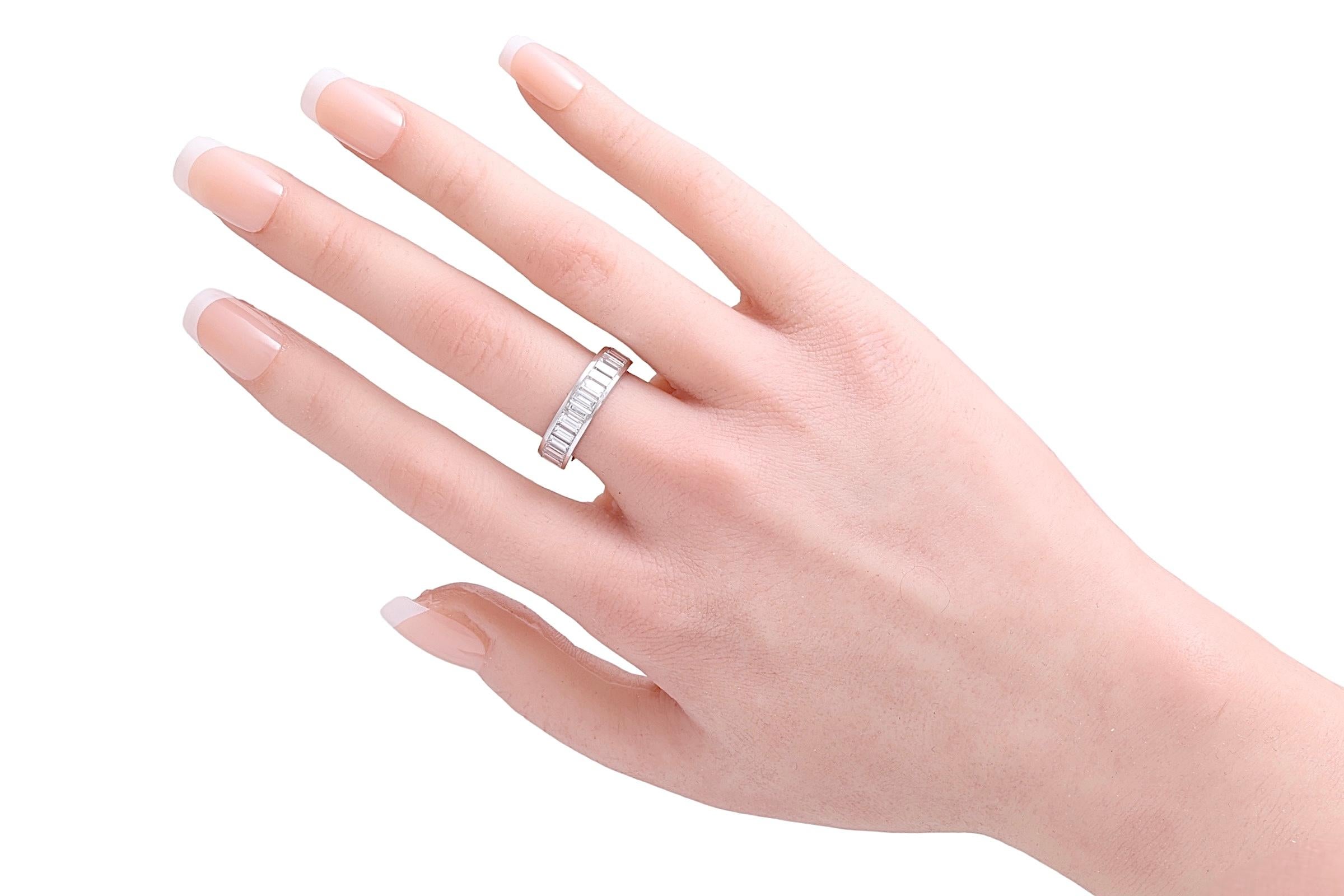 18 Kt White Gold Eternity Baguette Diamond Ring For Sale 2