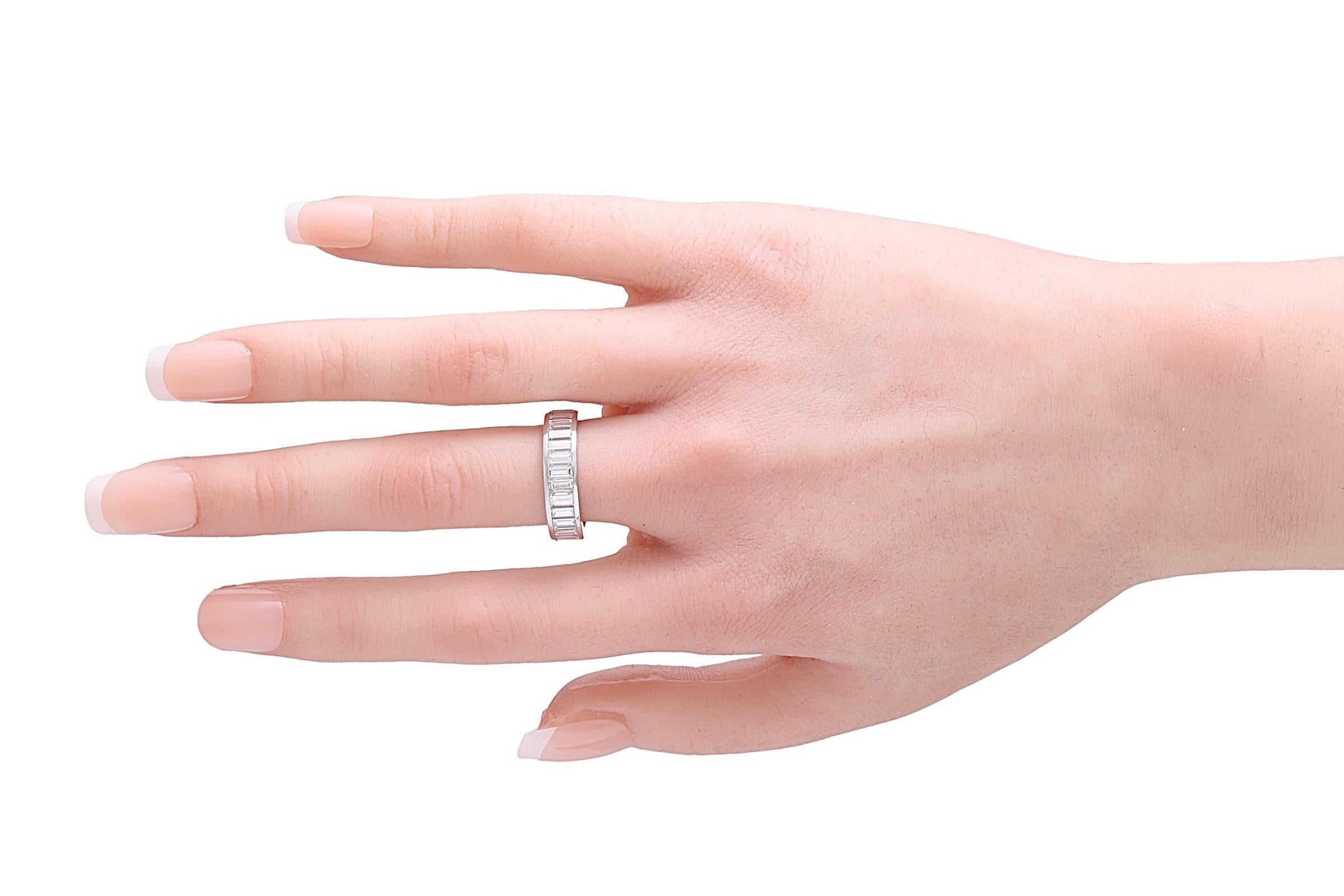 18 Kt White Gold Eternity Baguette Diamond Ring For Sale 3