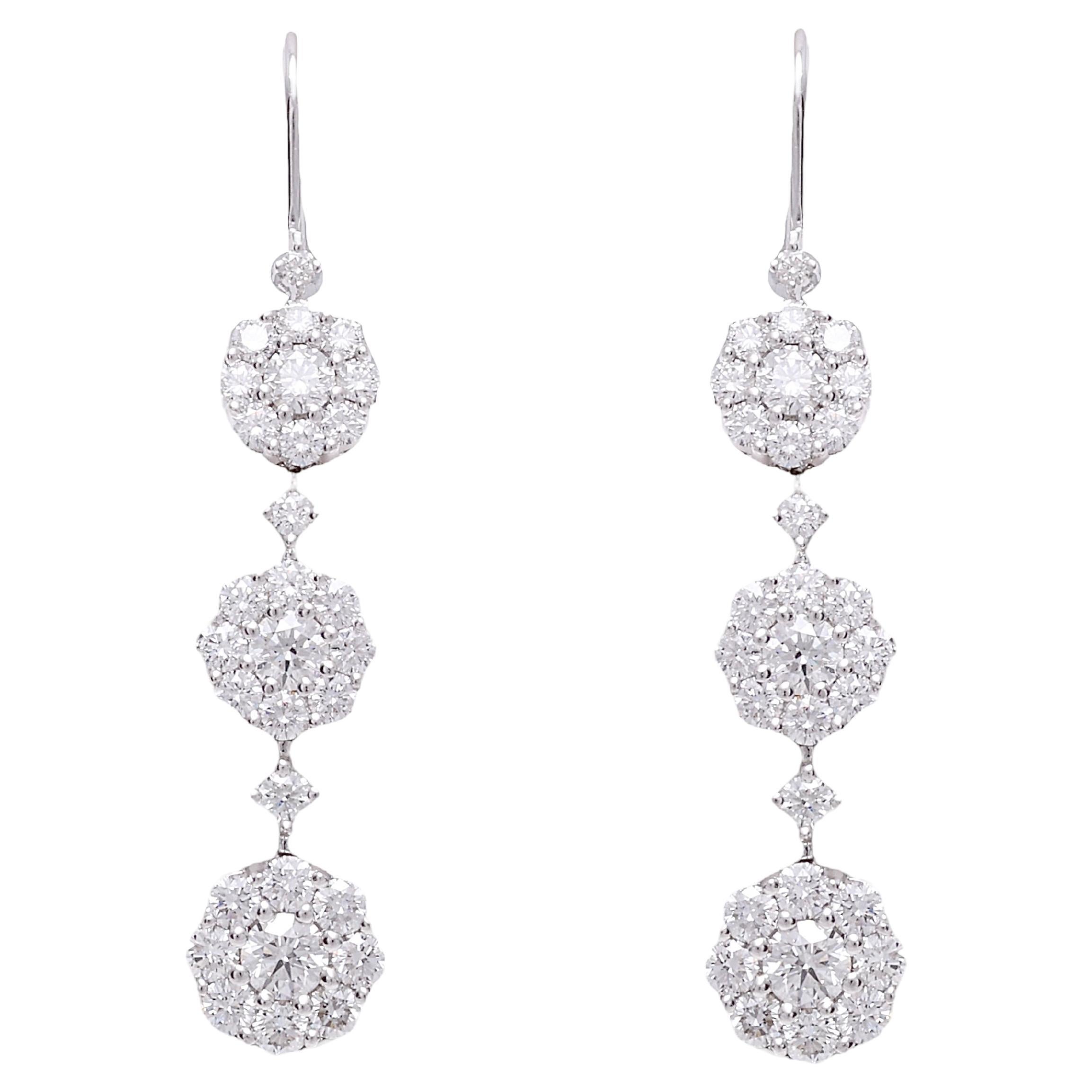 18 kt. White Gold Flower Earrings With 2.66 ct. Diamonds For Sale