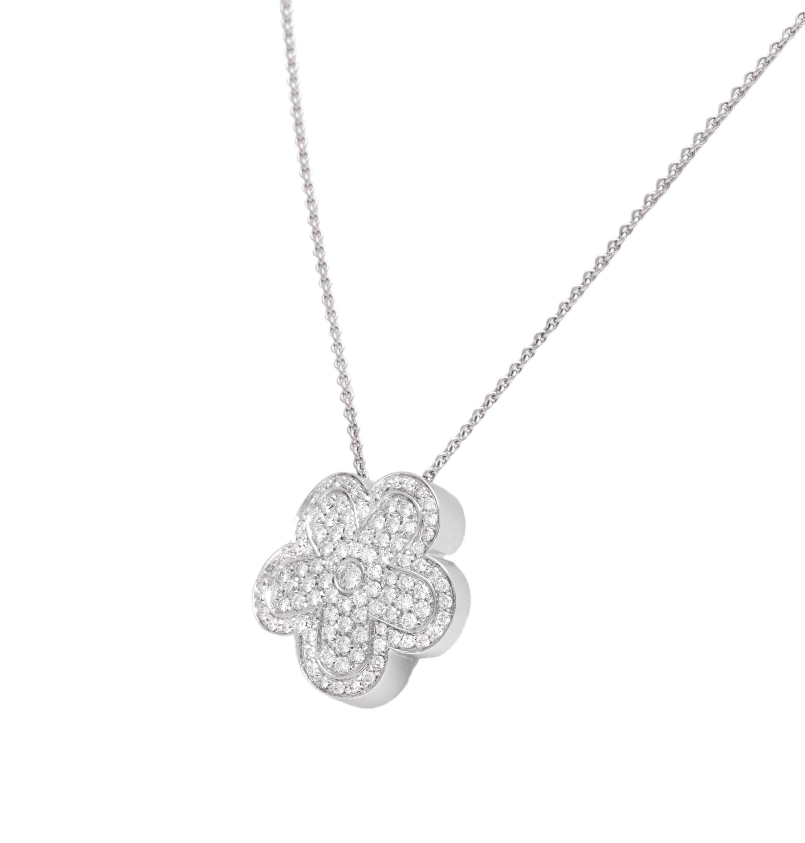 Women's or Men's 18 kt. White Gold Flower Pendant / Necklace With 1.18 ct. Diamonds For Sale