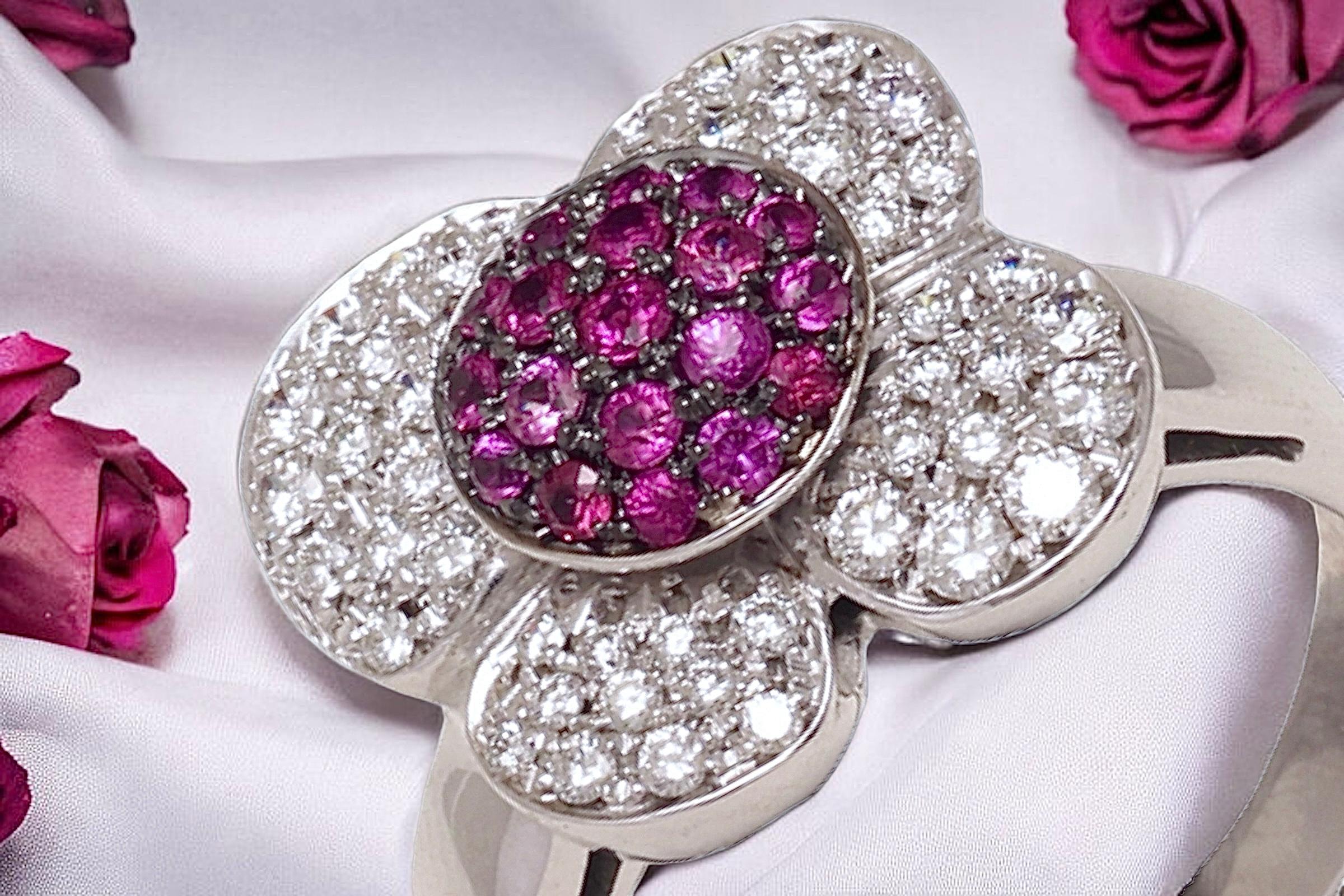  18 kt. White Gold Flower Shape Ring with 1 ct. Diamonds & 0.5 ct. Pink Sapphire For Sale 4