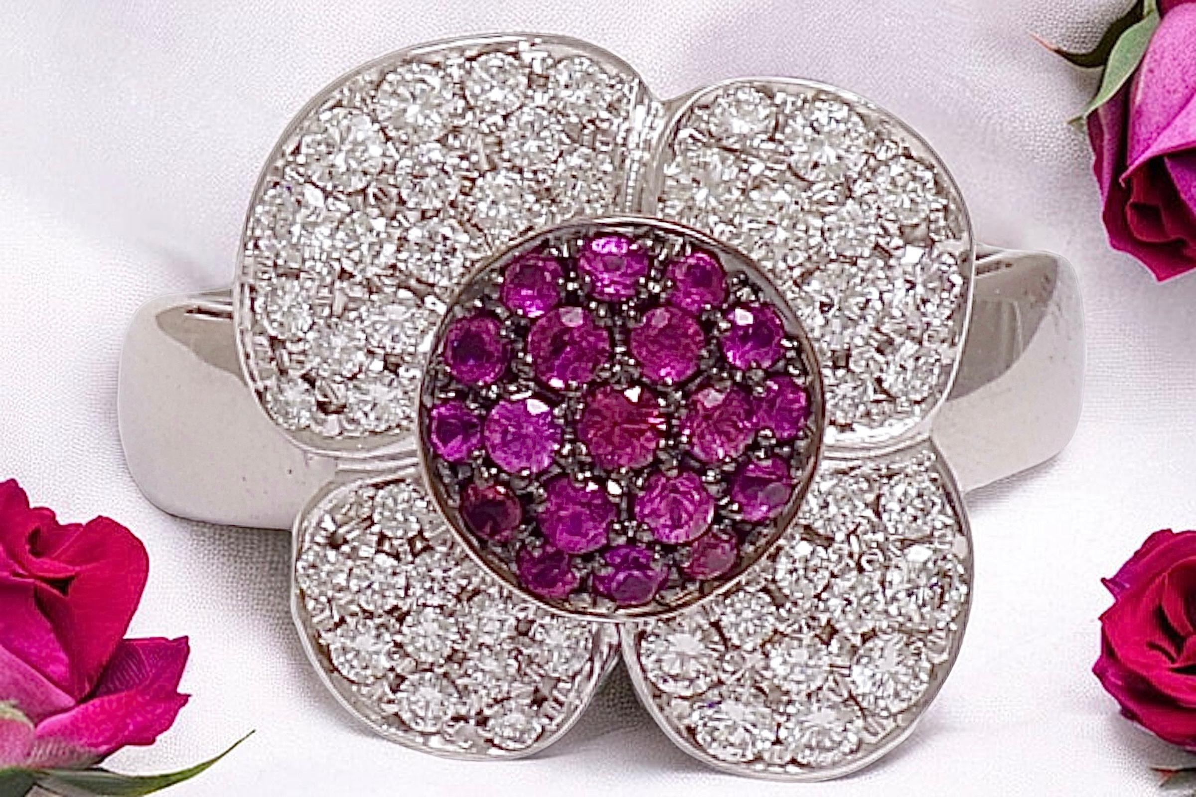  18 kt. White Gold Flower Shape Ring with 1 ct. Diamonds & 0.5 ct. Pink Sapphire For Sale 3
