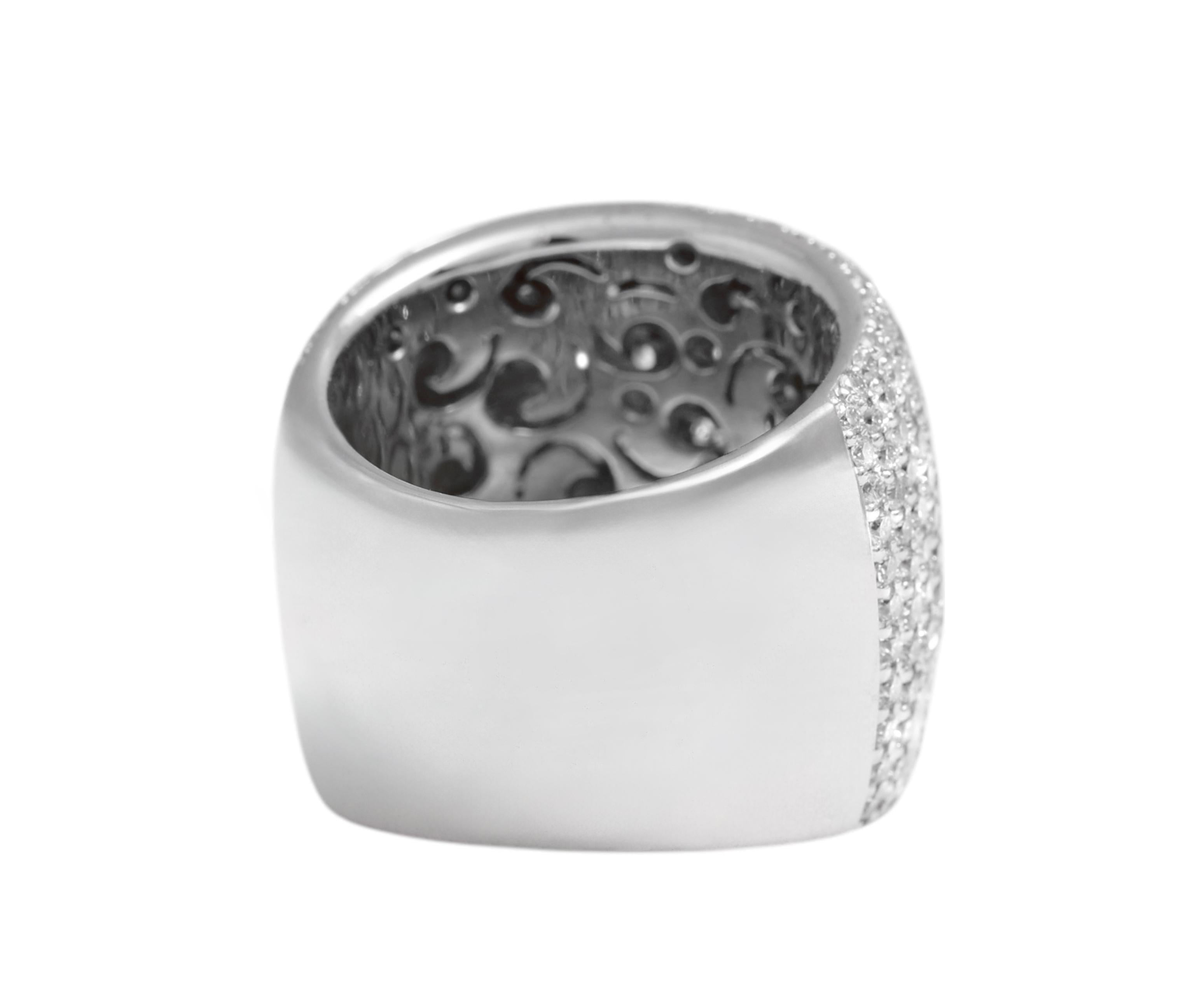 18 Kt White Gold Full Diamonds Pavé Set Ring, Floral Design For Sale 5