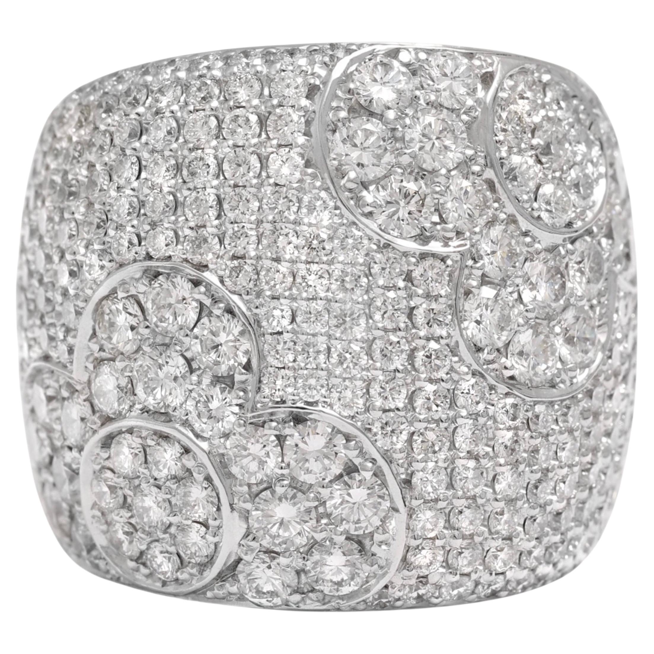 18 Kt White Gold Full Diamonds Pavé Set Ring, Floral Design For Sale