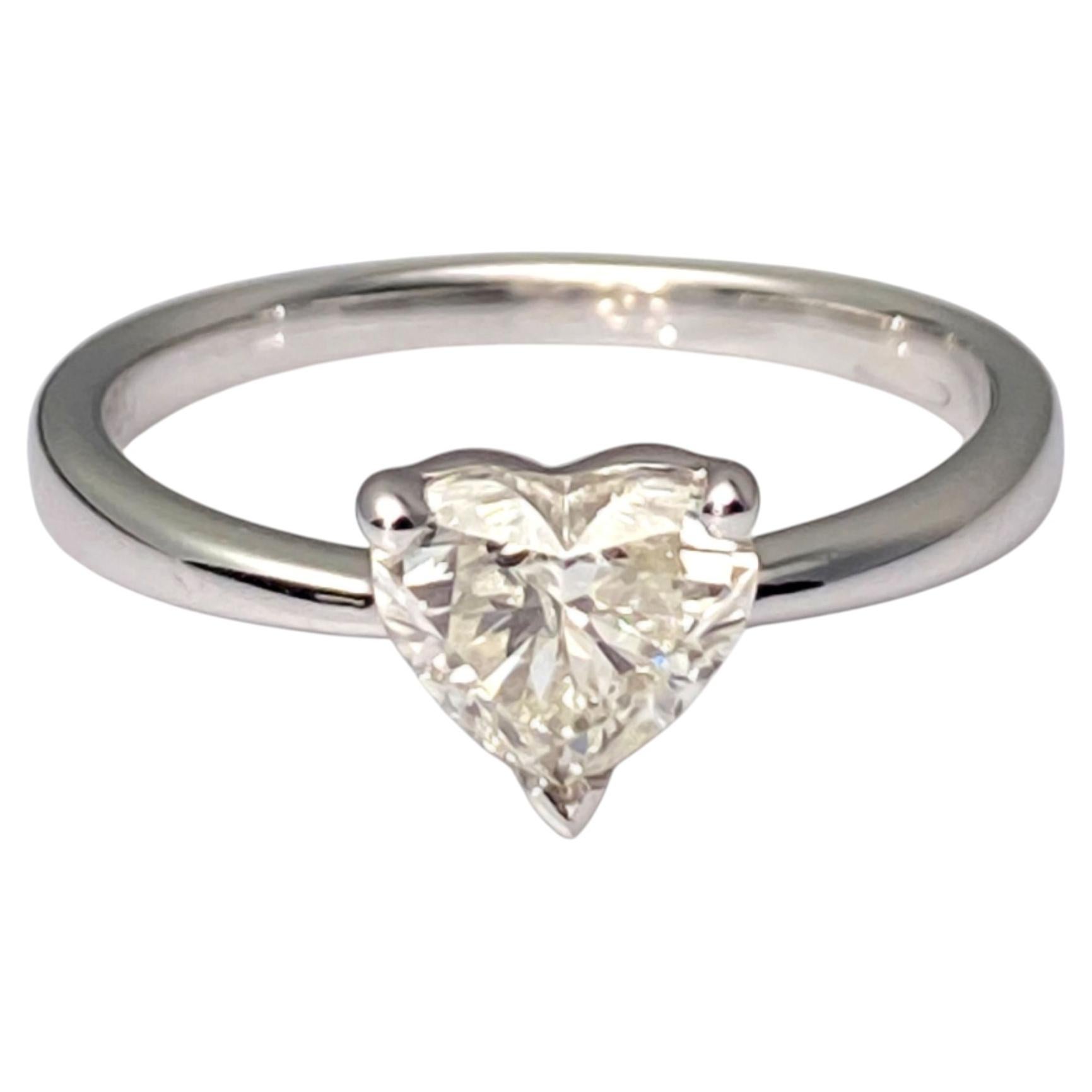 18 KT White Gold Heart Shape Diamond Solitaire Ring