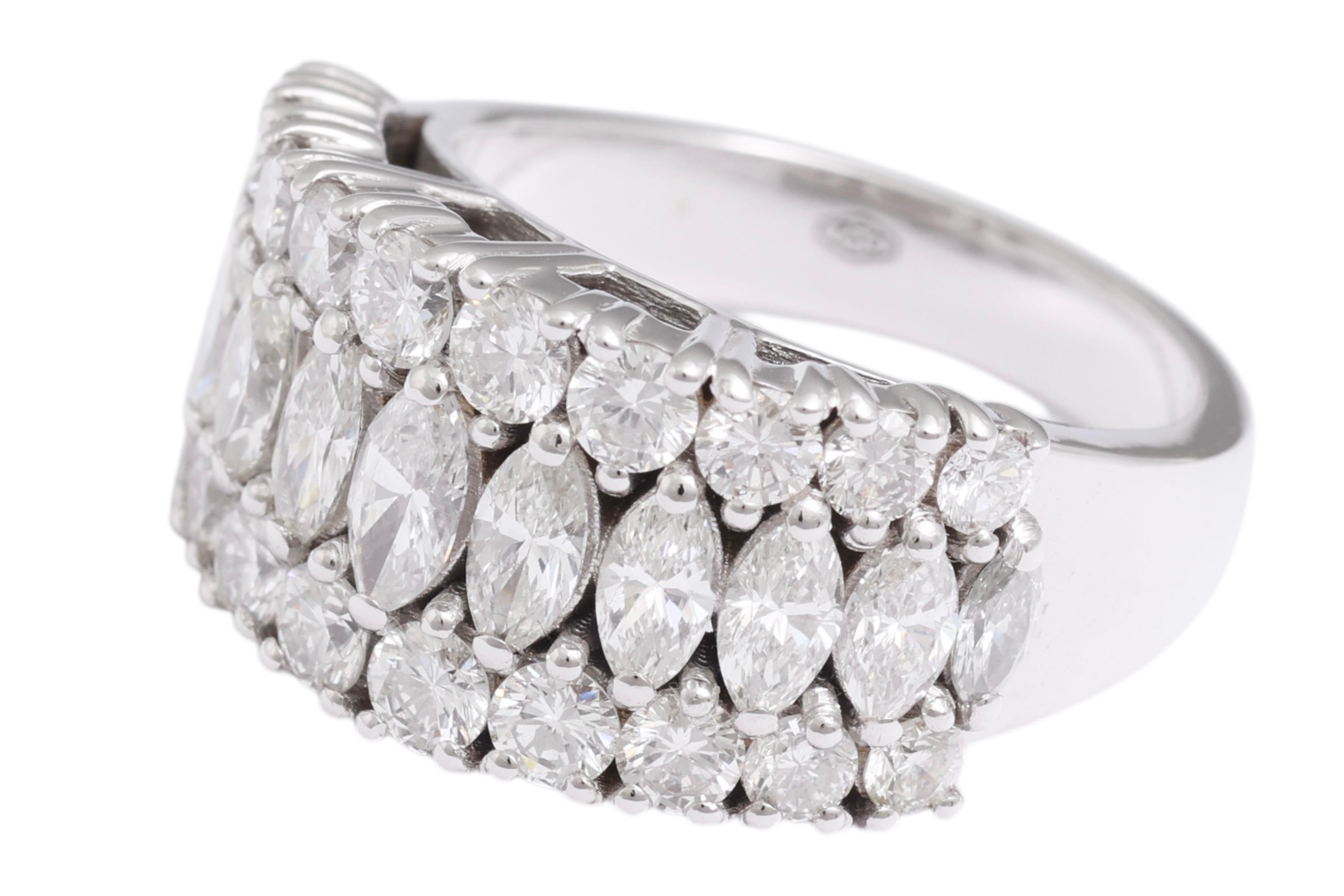 Modern 18 Kt White Gold Marquise & Brilliant Cut Diamonds Engagement Ring For Sale