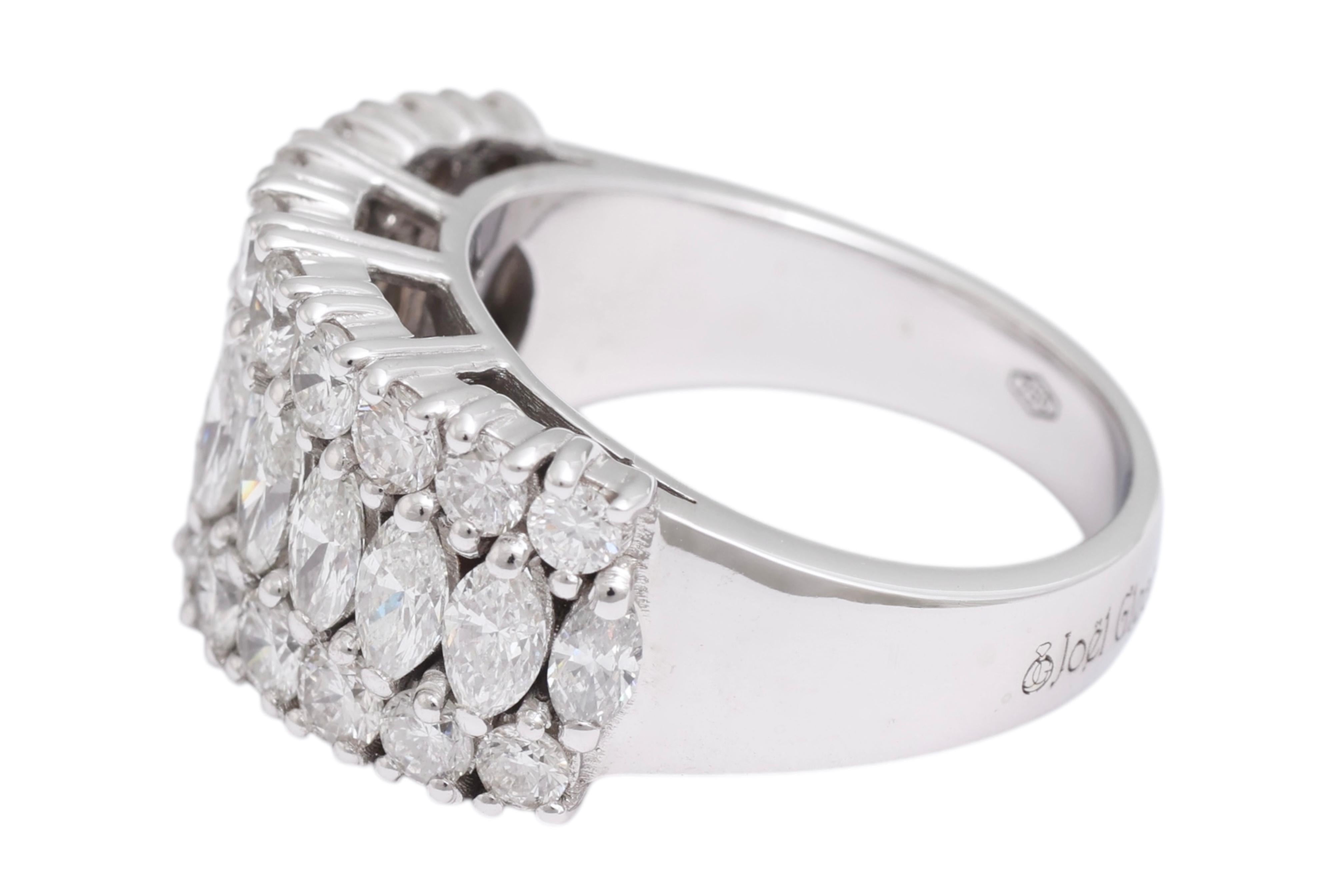 Marquise Cut 18 Kt White Gold Marquise & Brilliant Cut Diamonds Engagement Ring For Sale