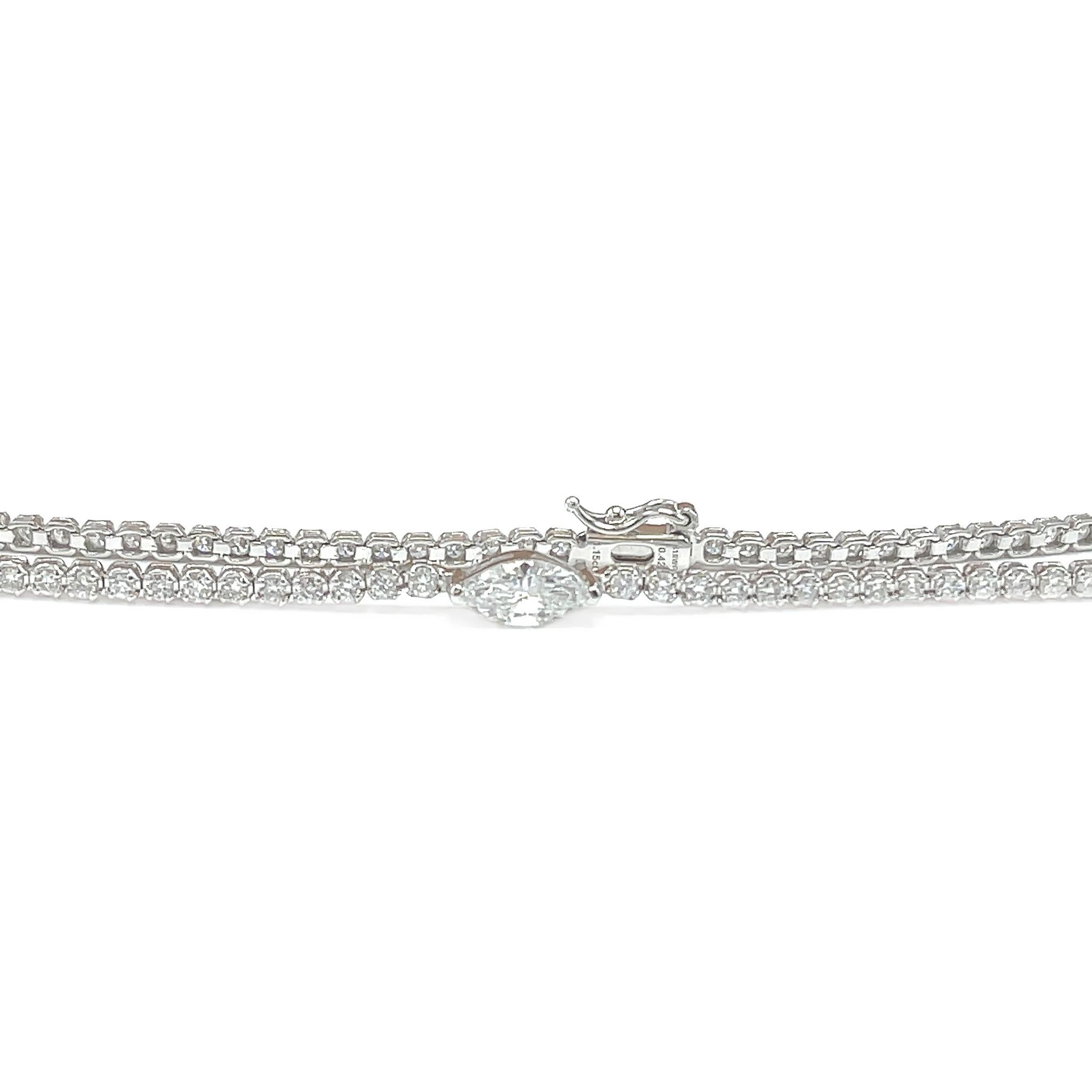 18 kt White Gold Marquise Center Diamond Bracelet In New Condition In New York, NY