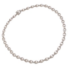 Collar de Diamantes Nanis de Oro Blanco de 18 Kt con Acabado Satinado