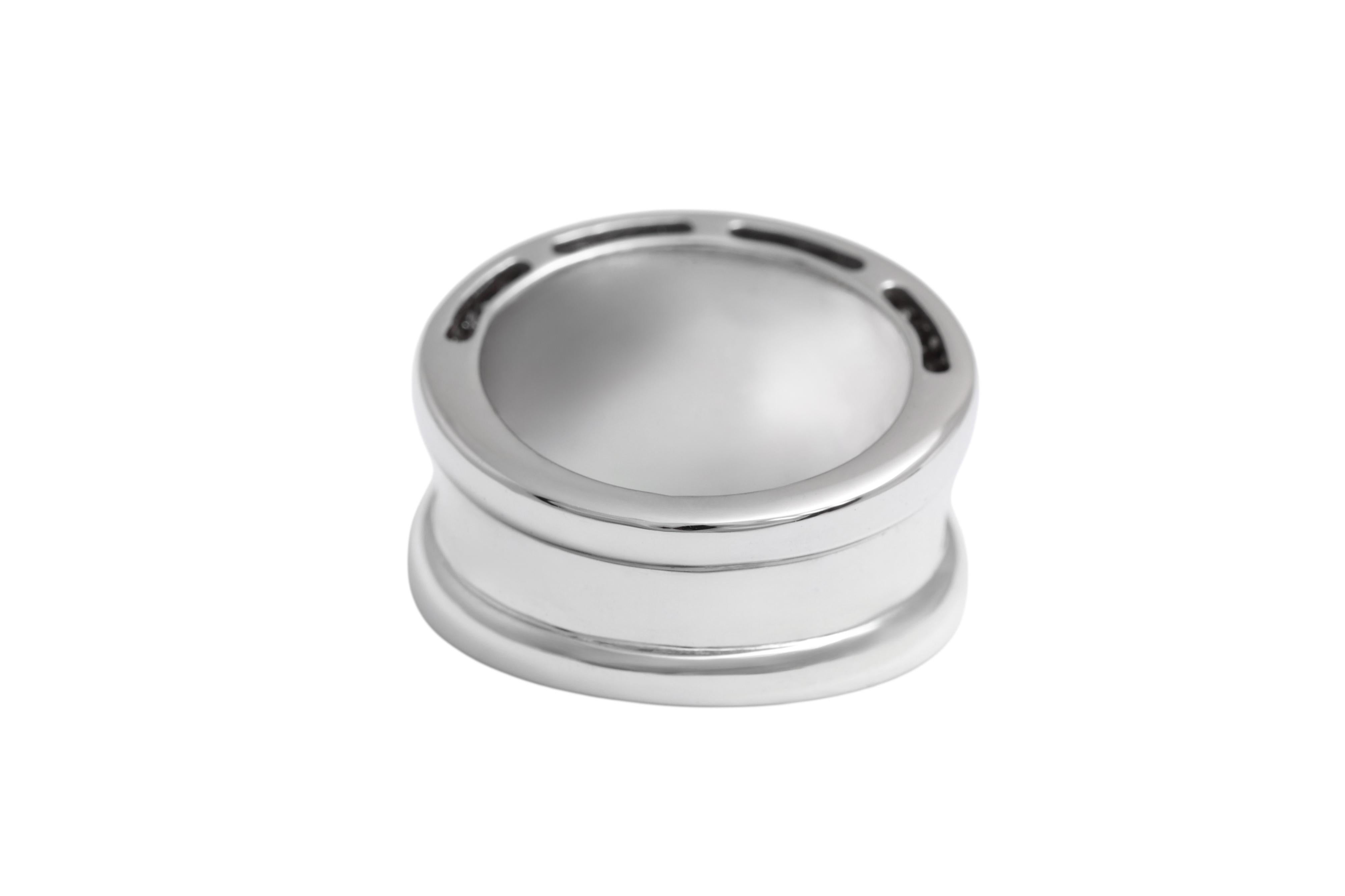 Bague en or blanc 18 ct à 3 anneaux sertis de diamants pavés Unisexe en vente