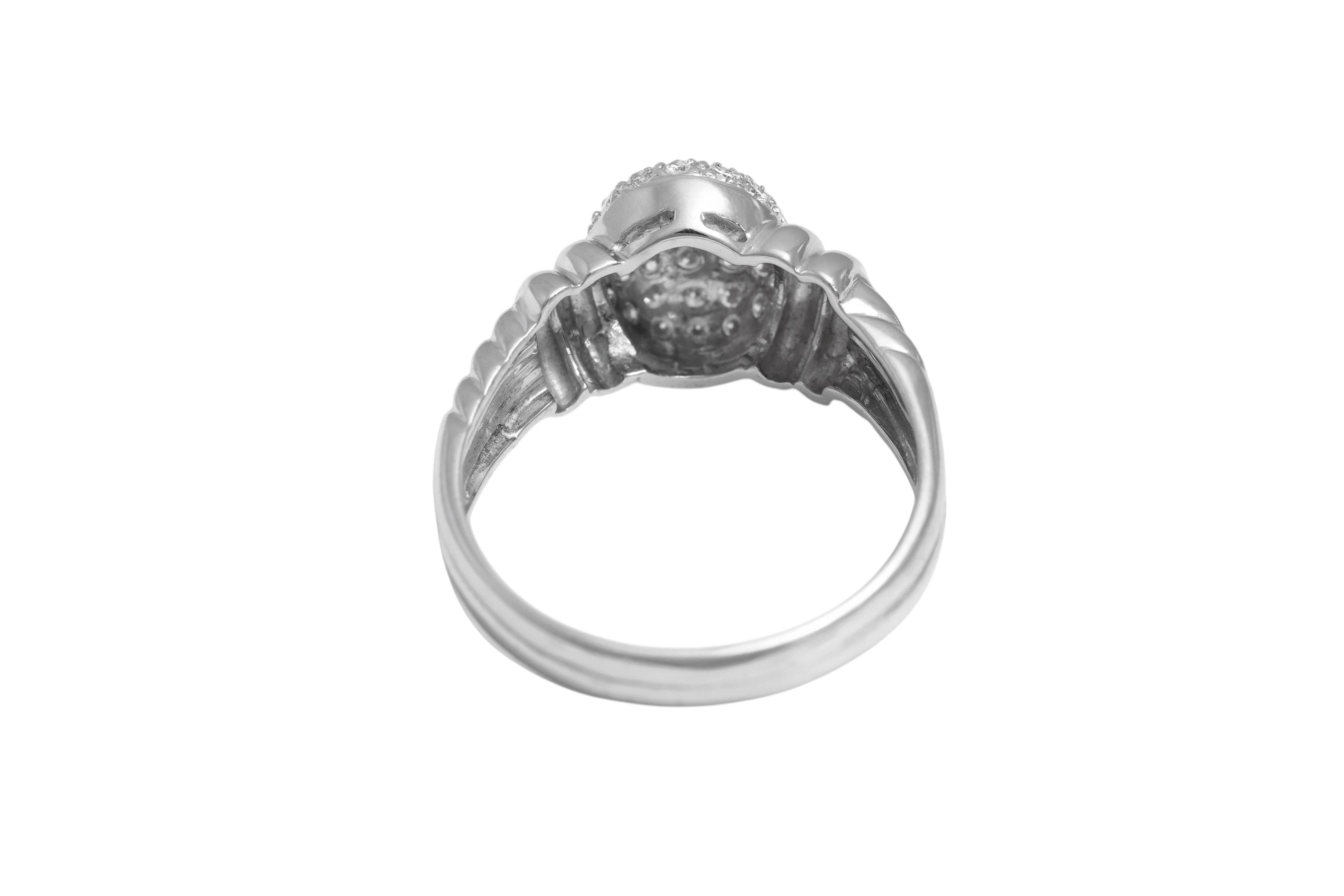 18 Kt White Gold Pavé Diamonds Set Ring For Sale 1